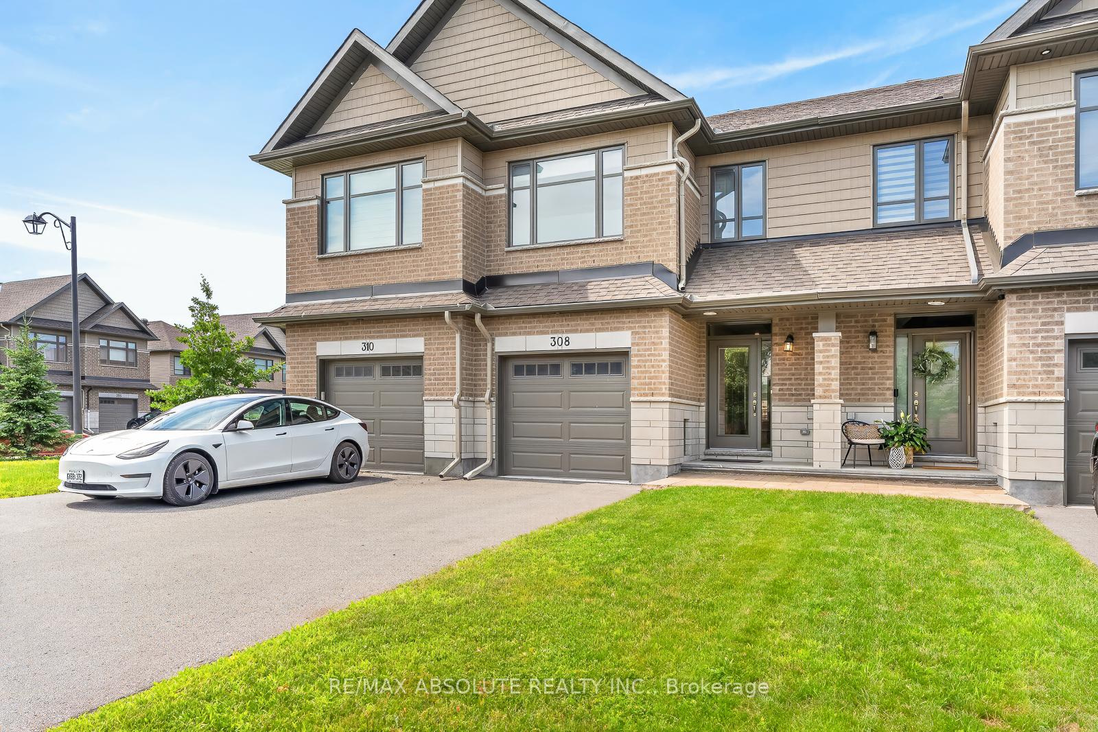 Photo 2 of 308 Proud Walk Drive, Ottawa, Stittsville (South) — HOMEH