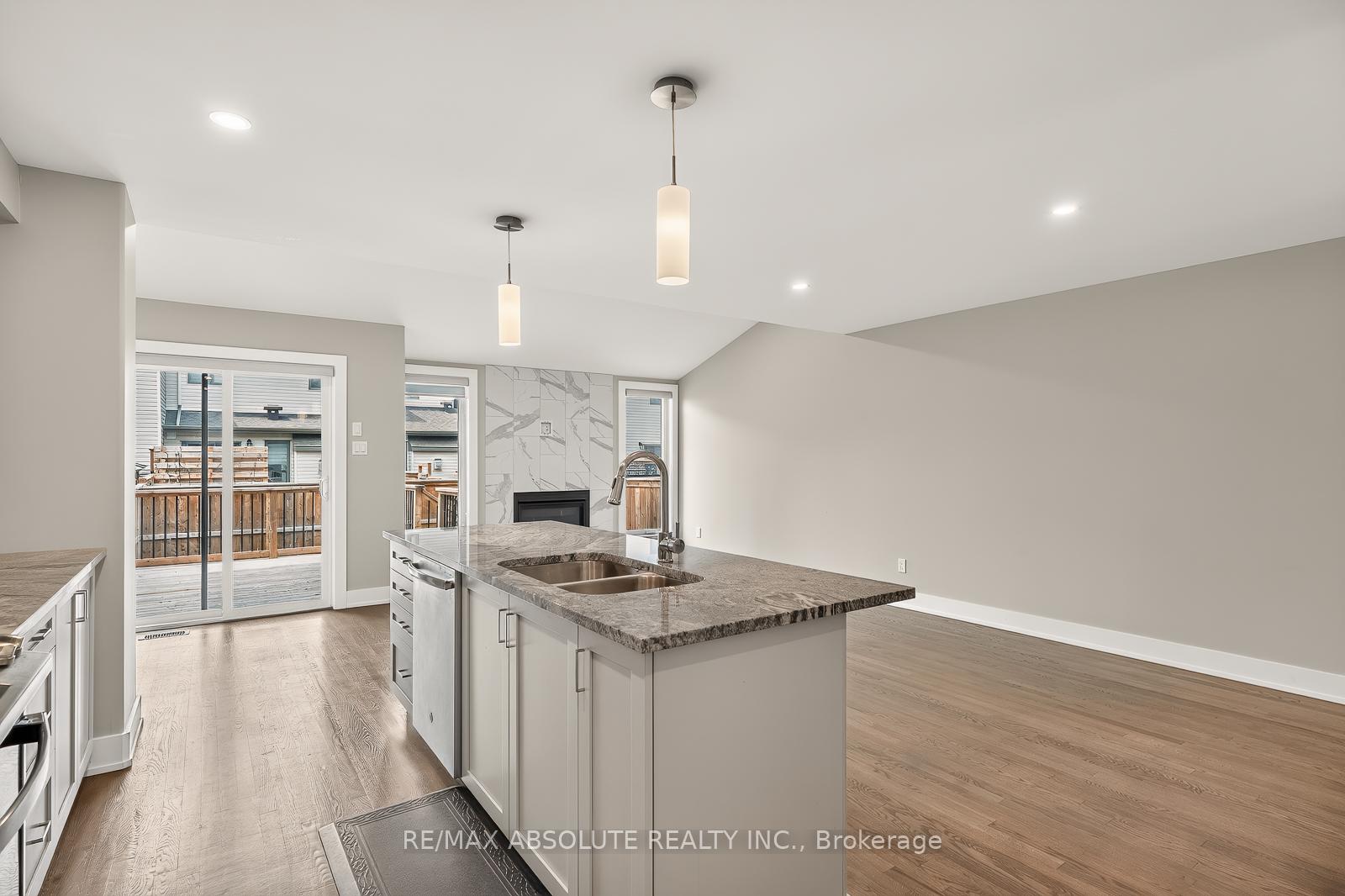 Photo 12 of 308 Proud Walk Drive, Ottawa, Stittsville (South) — HOMEH