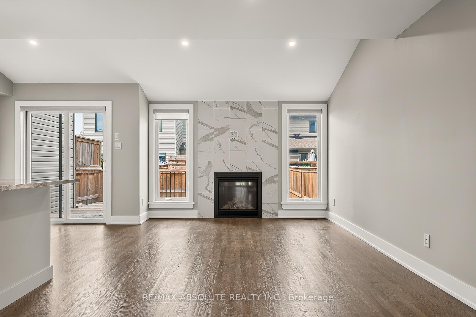 Photo 15 of 308 Proud Walk Drive, Ottawa, Stittsville (South) — HOMEH