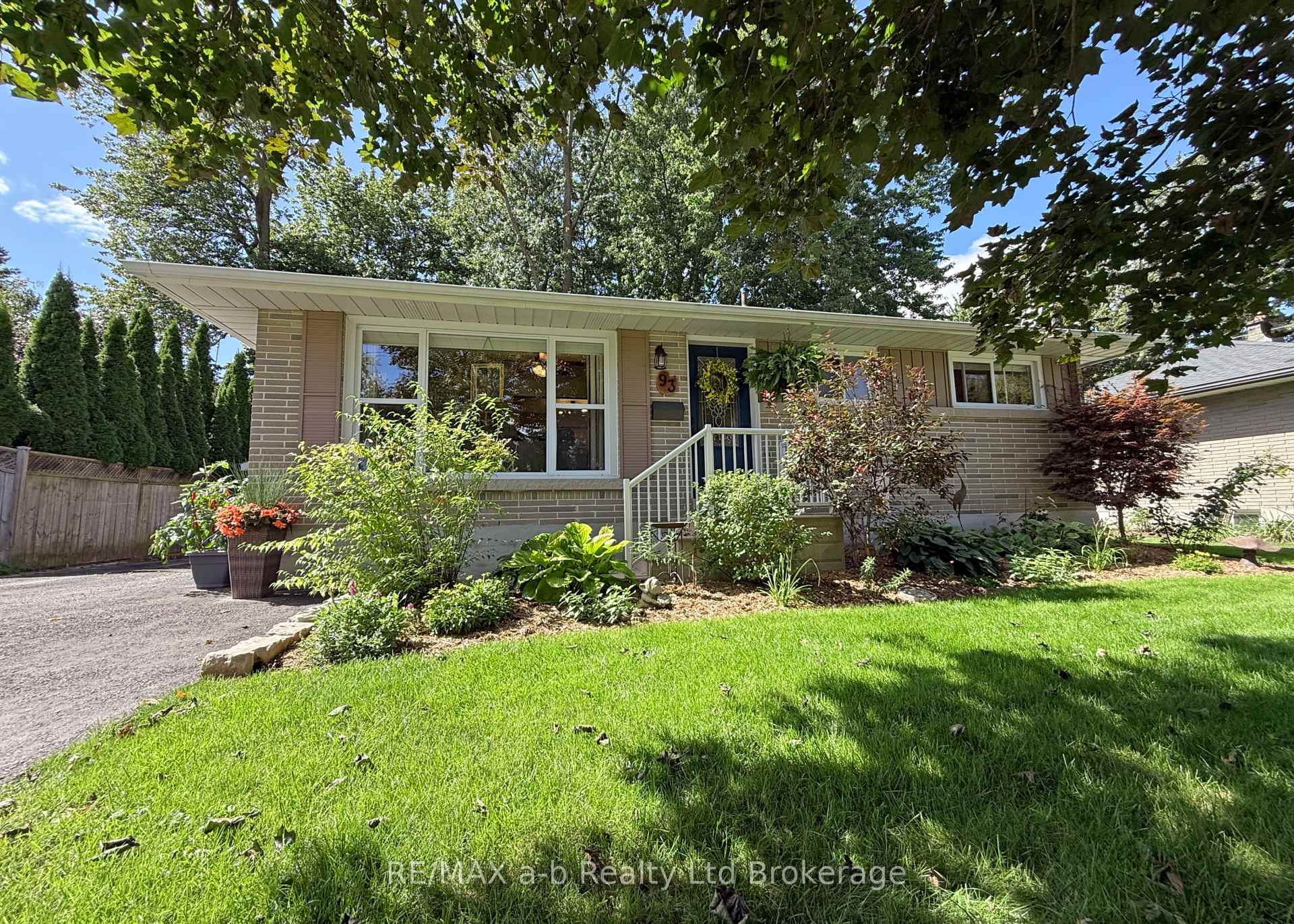 Front of 93 North Park Crescent