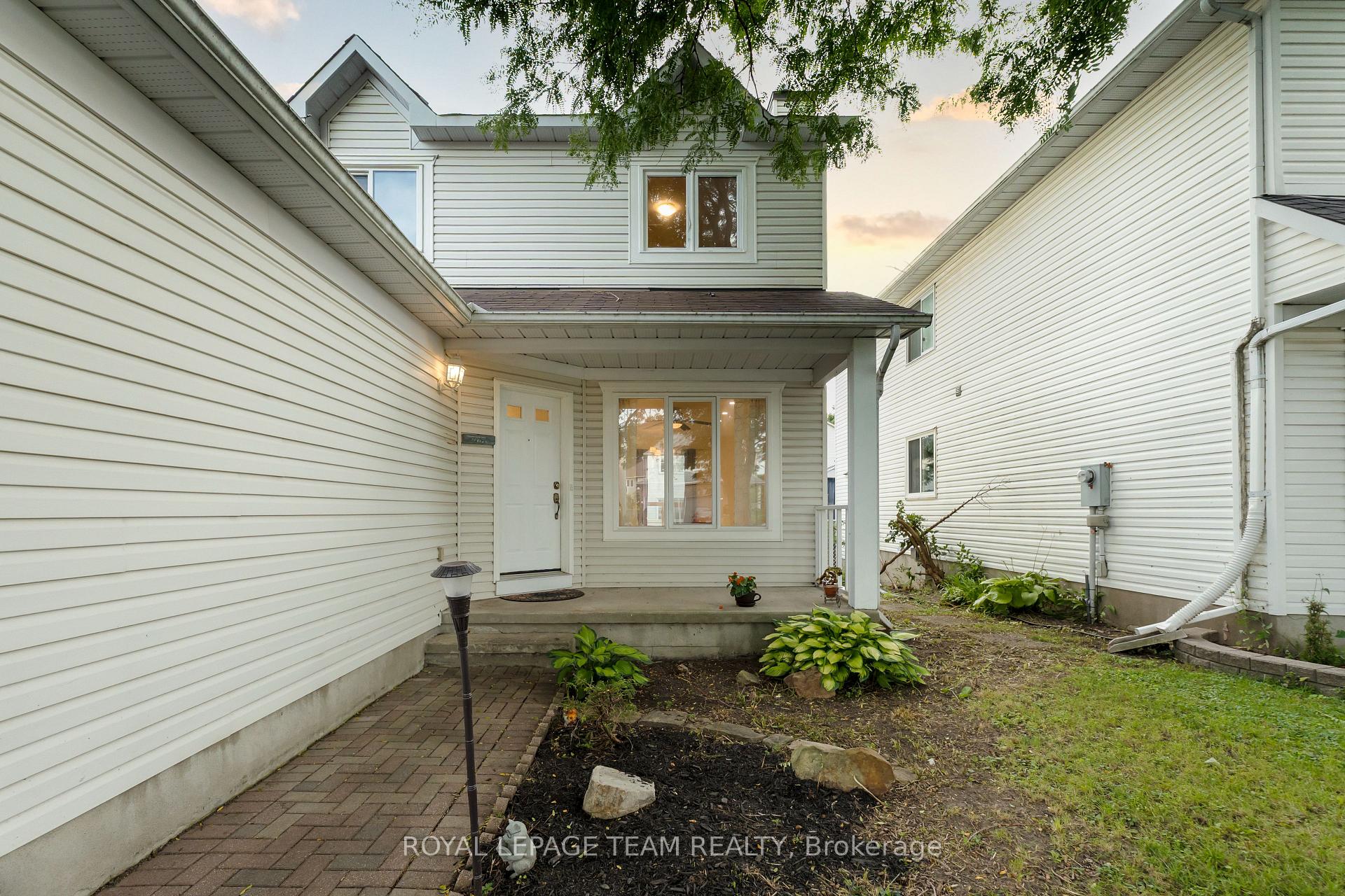 Photo 4 of 59 Sarrazin Way W, Ottawa, Barrhaven - Cedargrove/Fraserdale — HOMEH