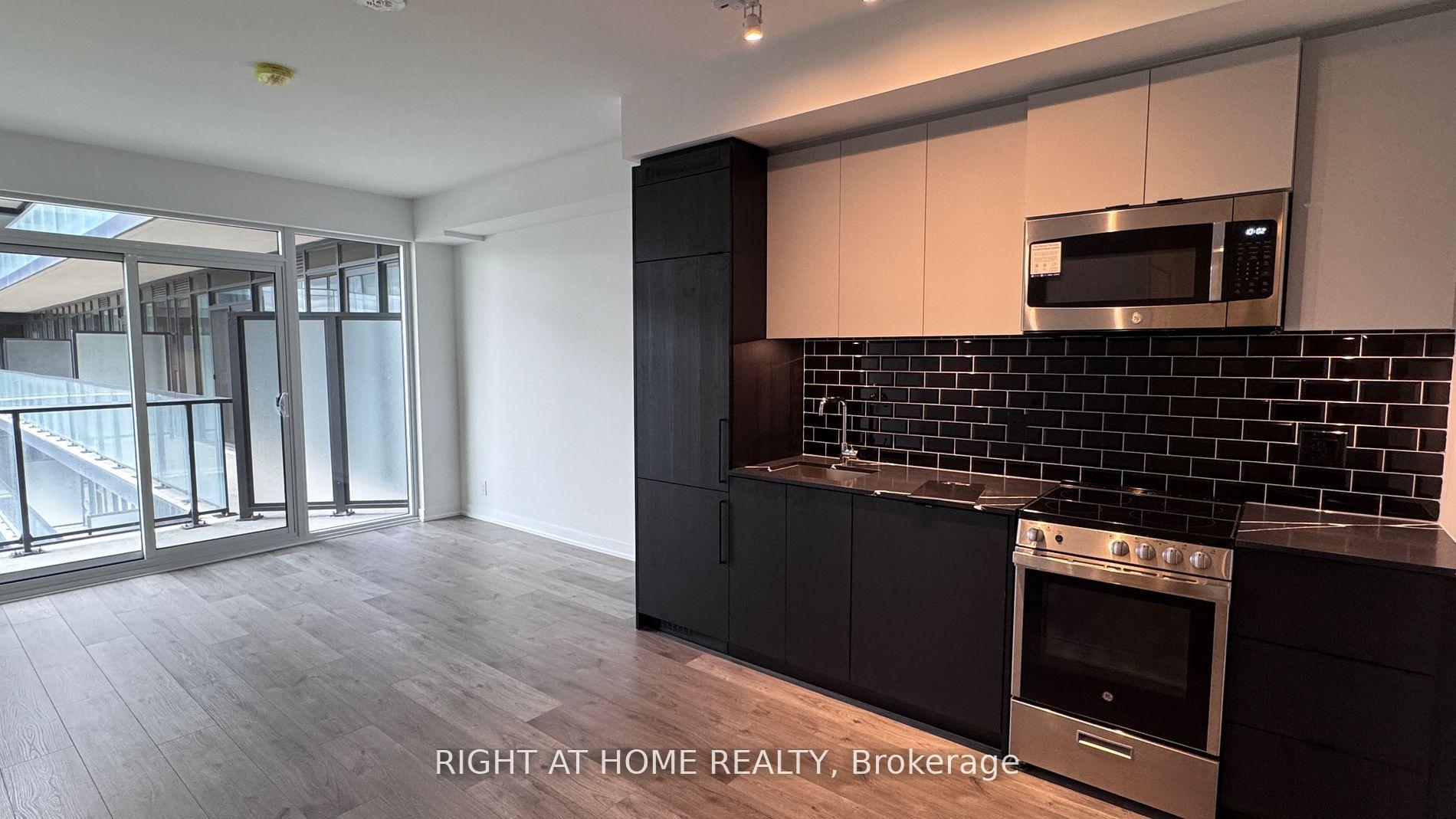 Photo 3 of Unit 1027, 285 Dufferin Street, Toronto, South Parkdale — HOMEH