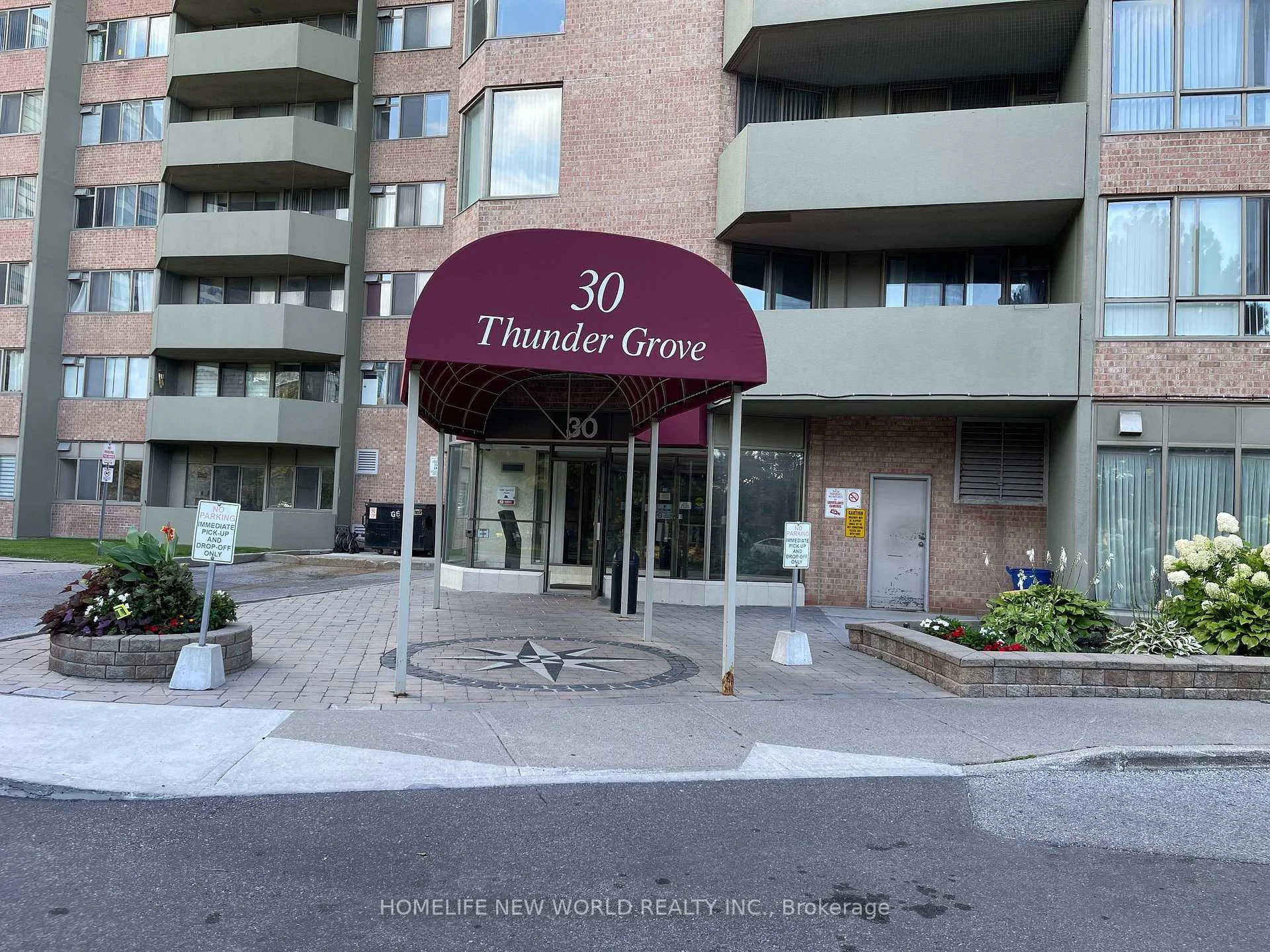Photo 3 of Unit 413, 30 Thunder Grove, Scarborough, Agincourt North — HOMEH
