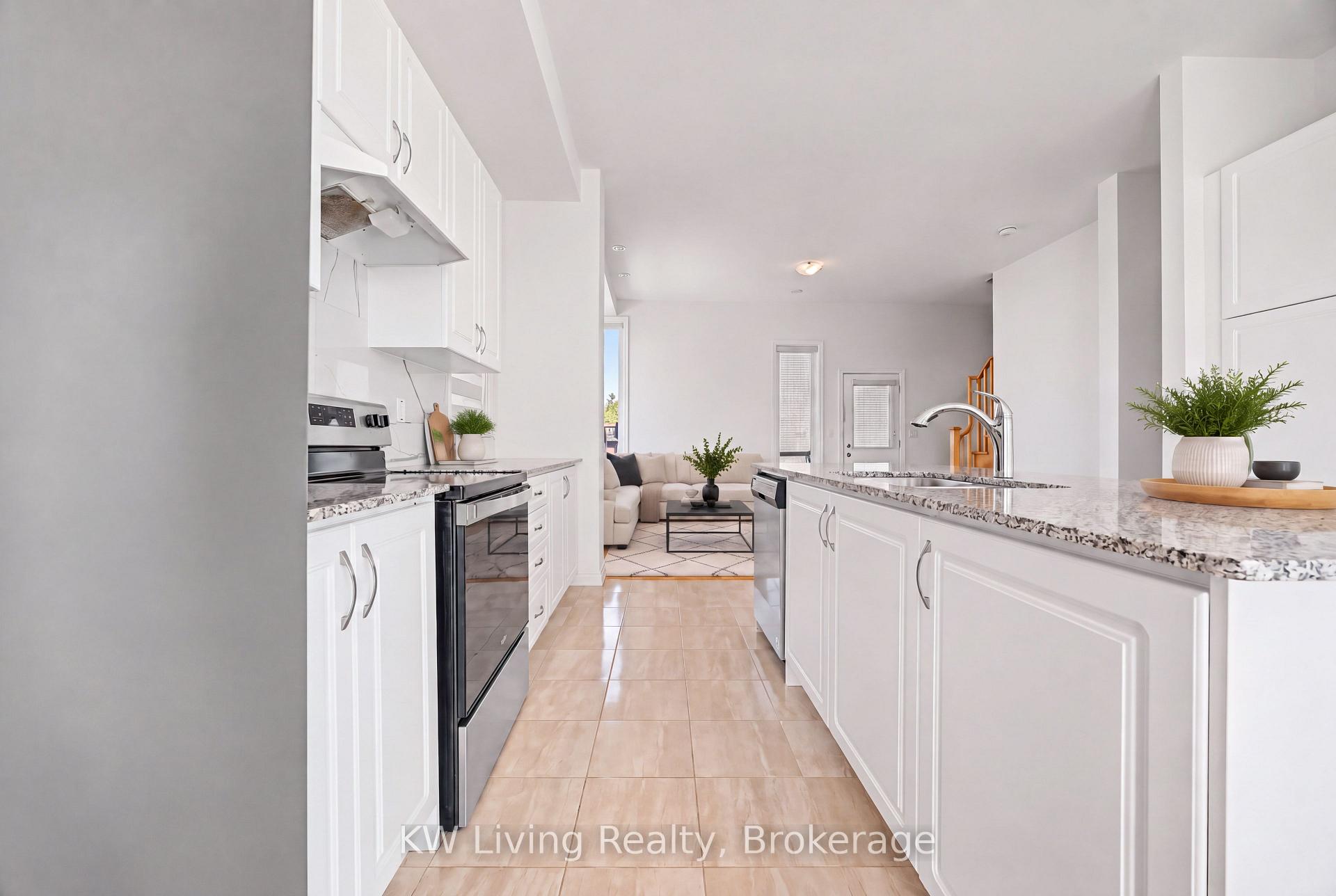 Photo 54 of 118 Wascana Road, Vaughan, Elder Mills — HOMEH