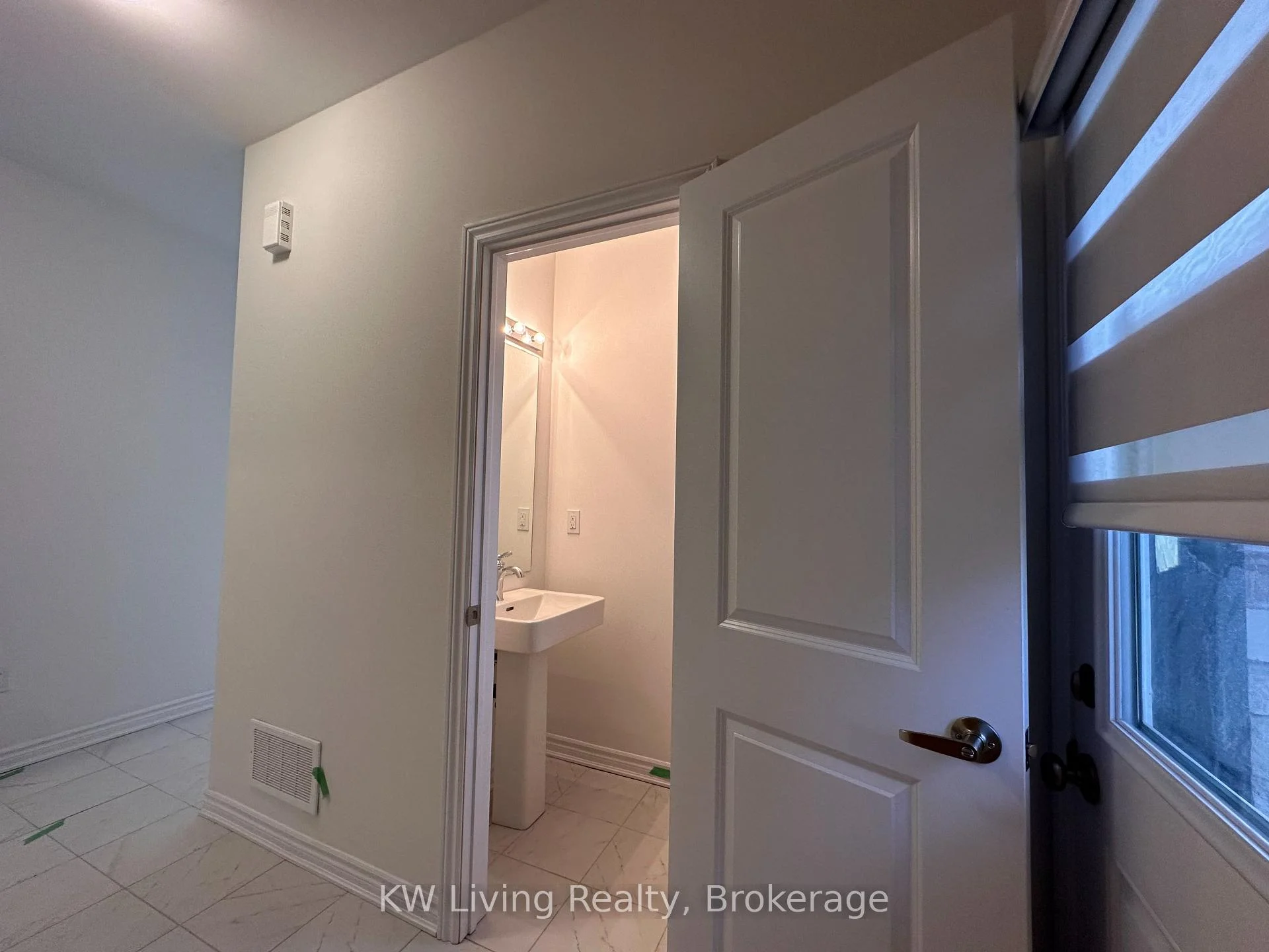 Photo 25 of 118 Wascana Road, Vaughan, Elder Mills — HOMEH