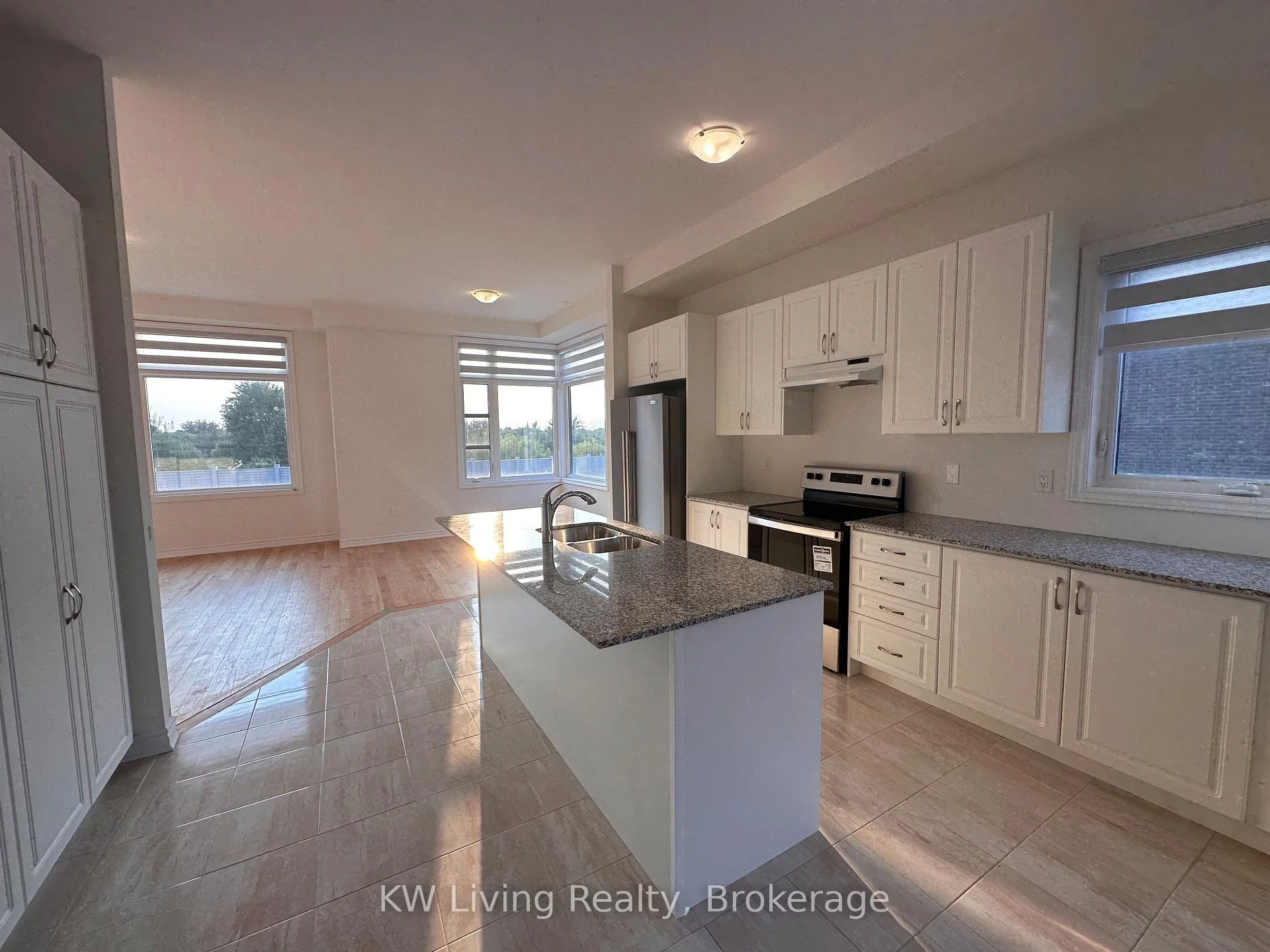 Photo 35 of 118 Wascana Road, Vaughan, Elder Mills — HOMEH