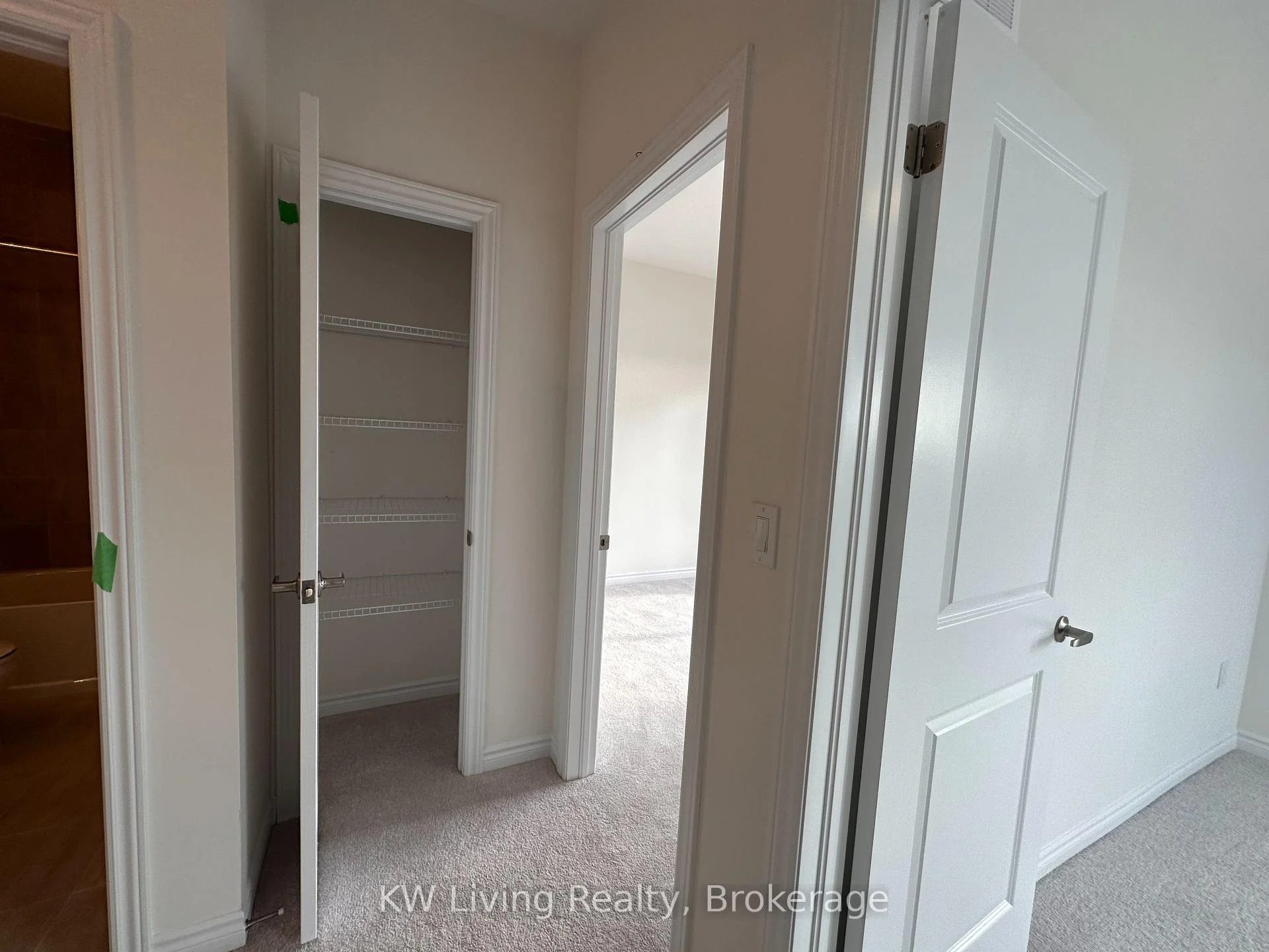 Photo 57 of 118 Wascana Road, Vaughan, Elder Mills — HOMEH