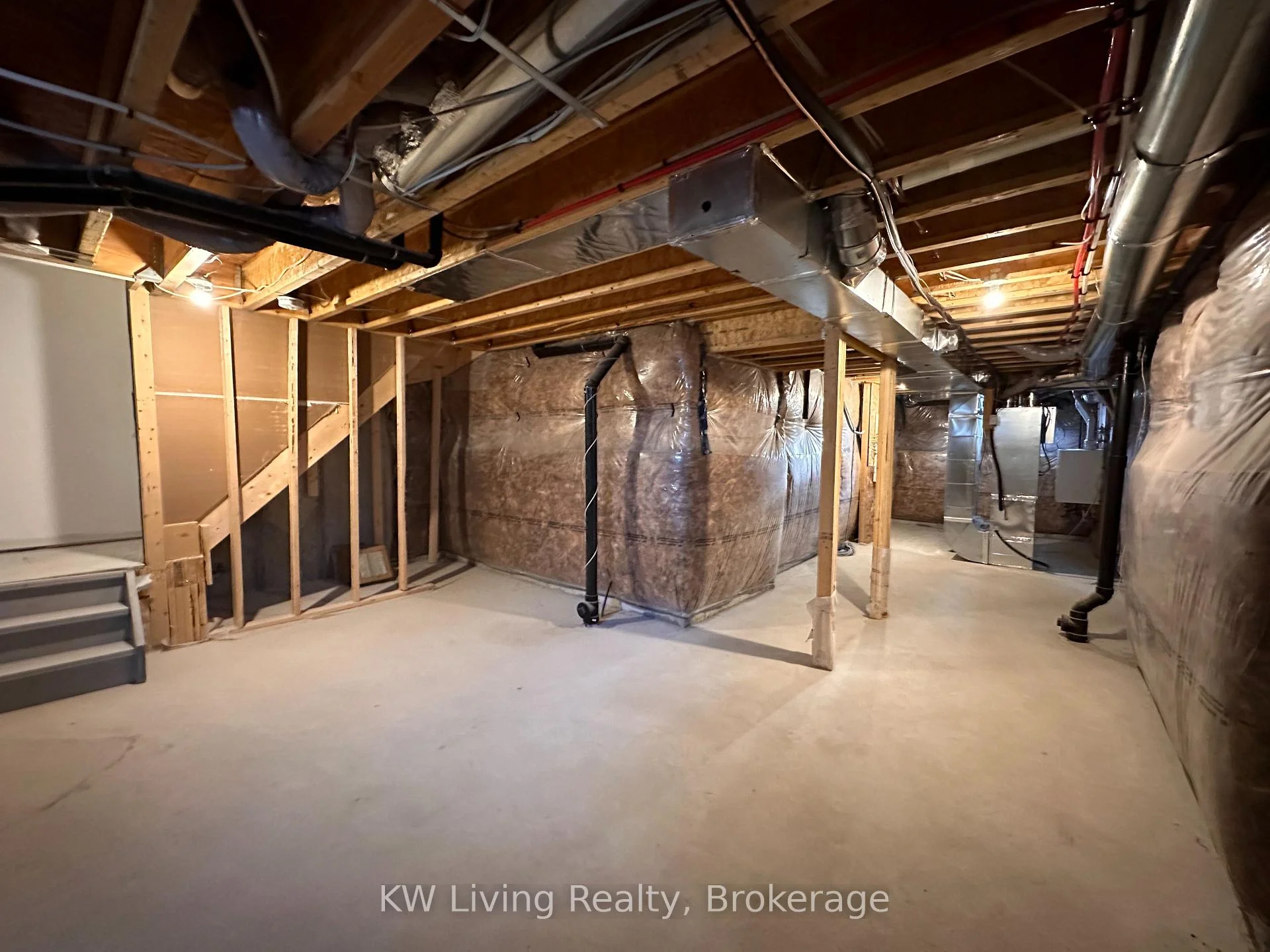 Photo 75 of 118 Wascana Road, Vaughan, Elder Mills — HOMEH