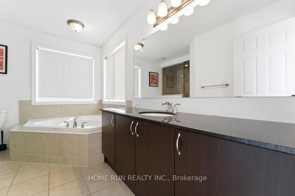 Photo 33 of 358 Meadowbreeze Drive, Ottawa, Kanata - Emerald Meadows/Trailwest — HOMEH