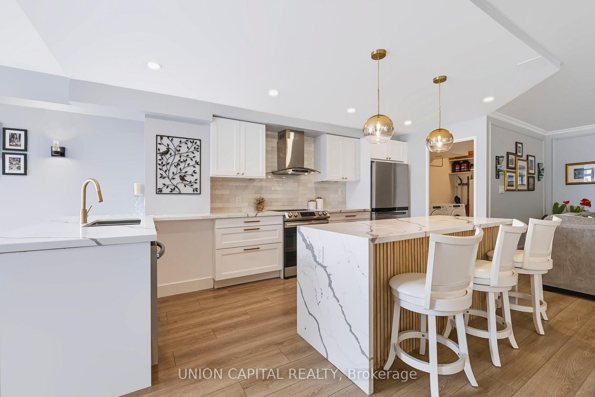 Front of Unit 905, 5444 Yonge Street
