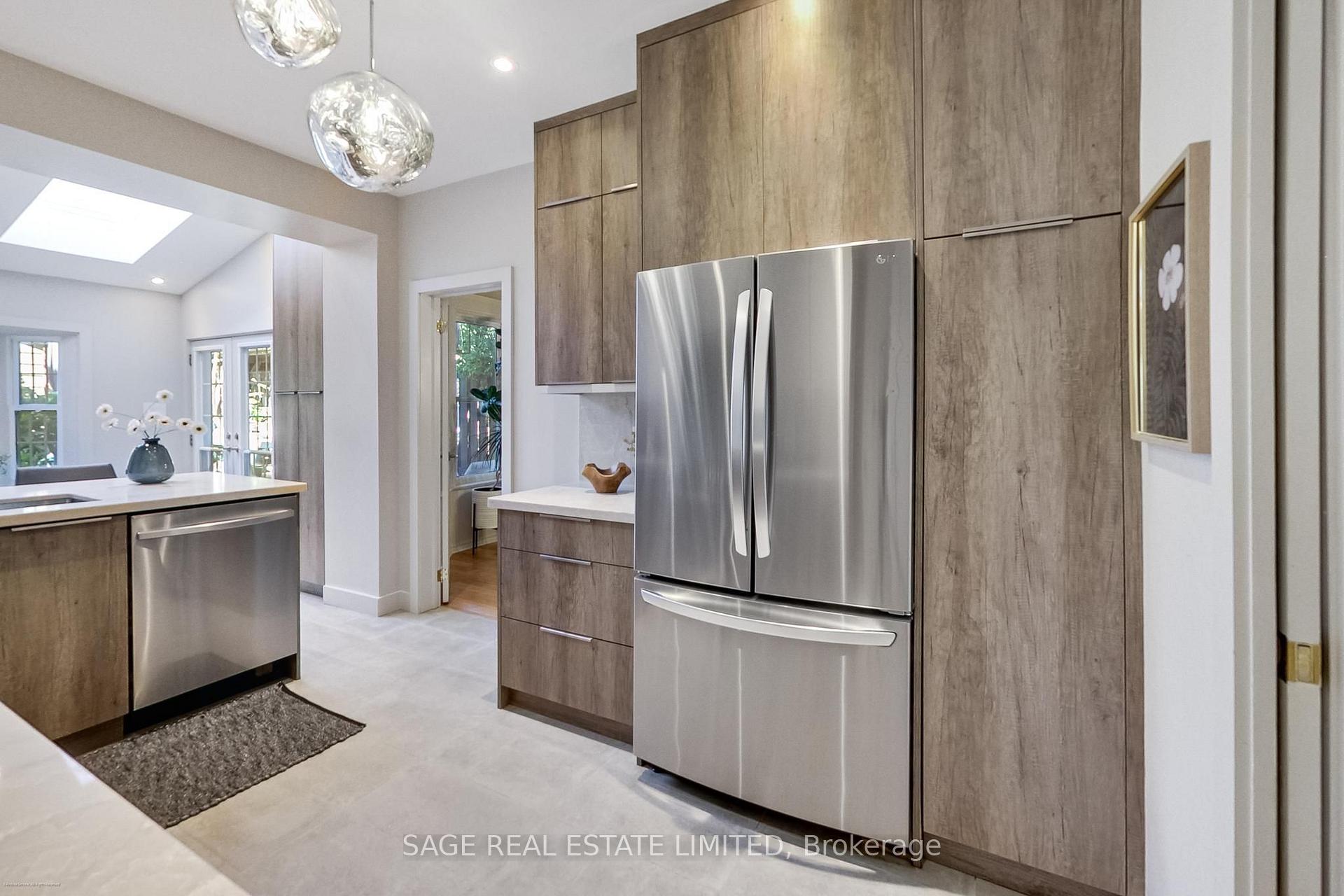 Photo 13 of 4 Dingwall Avenue, Toronto, North Riverdale — HOMEH