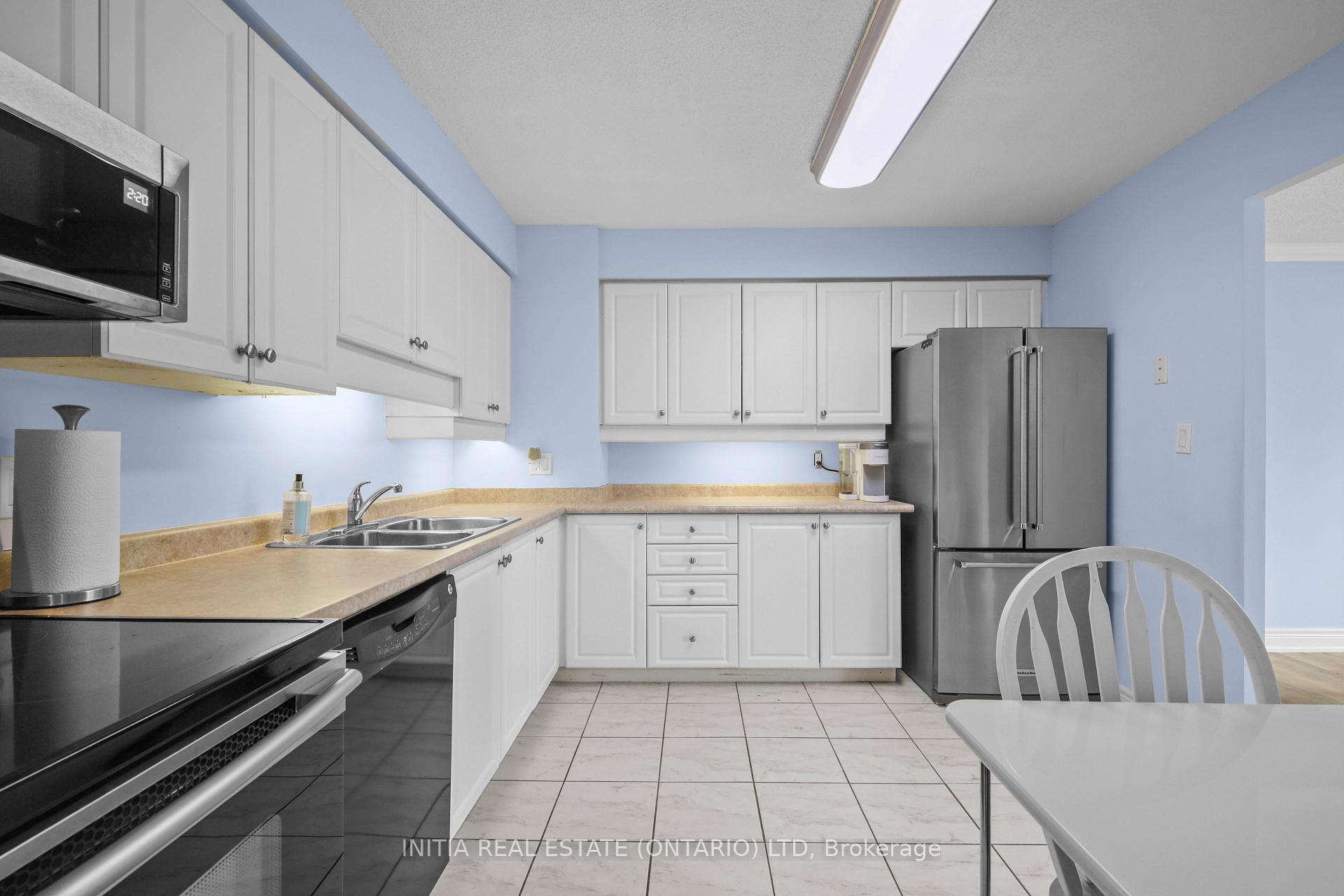 Photo 6 of Unit 309, 600 Talbot Street, London, East F — HOMEH