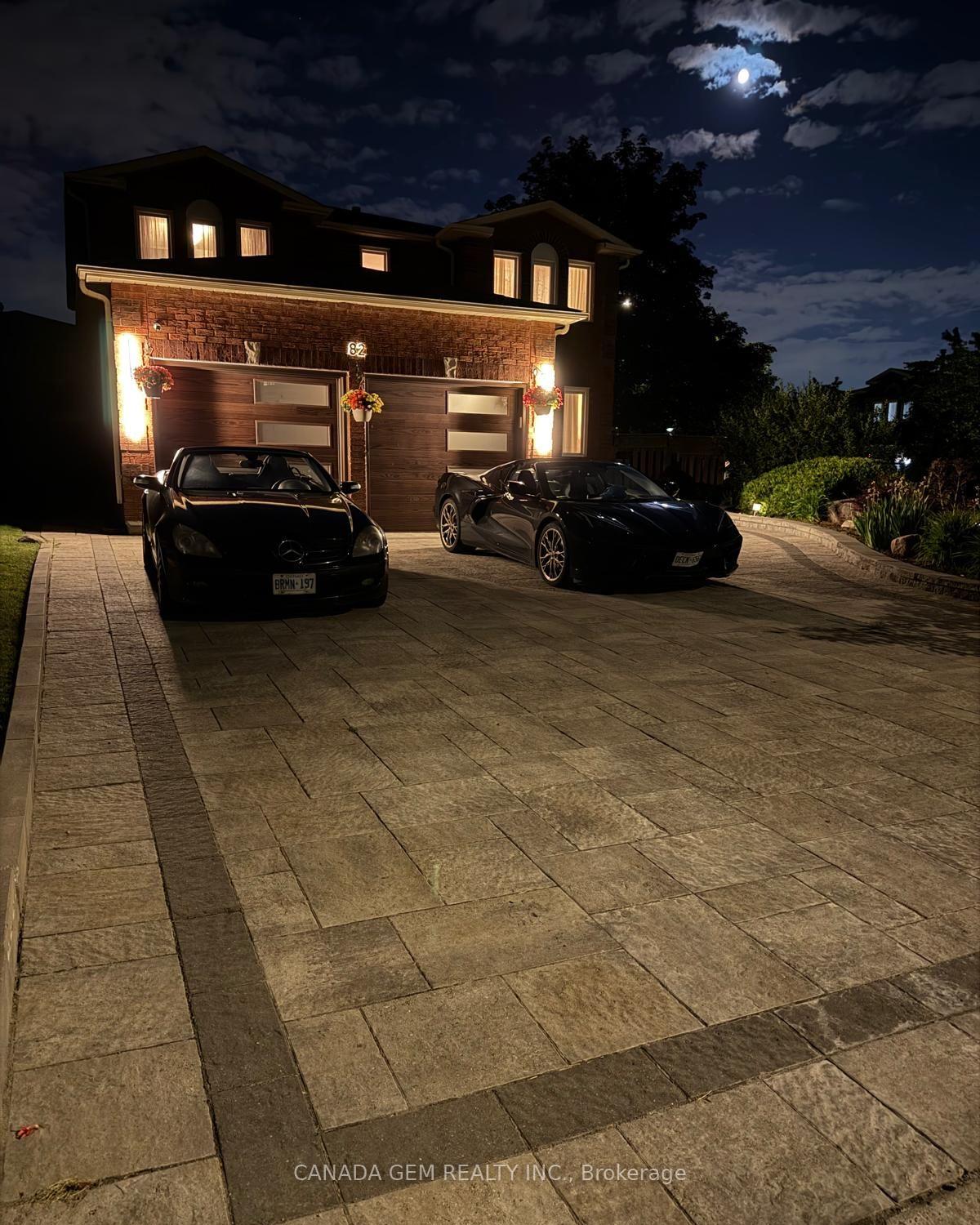 Photo 2 of 82 Justus Drive, Richmond Hill, Devonsleigh — HOMEH