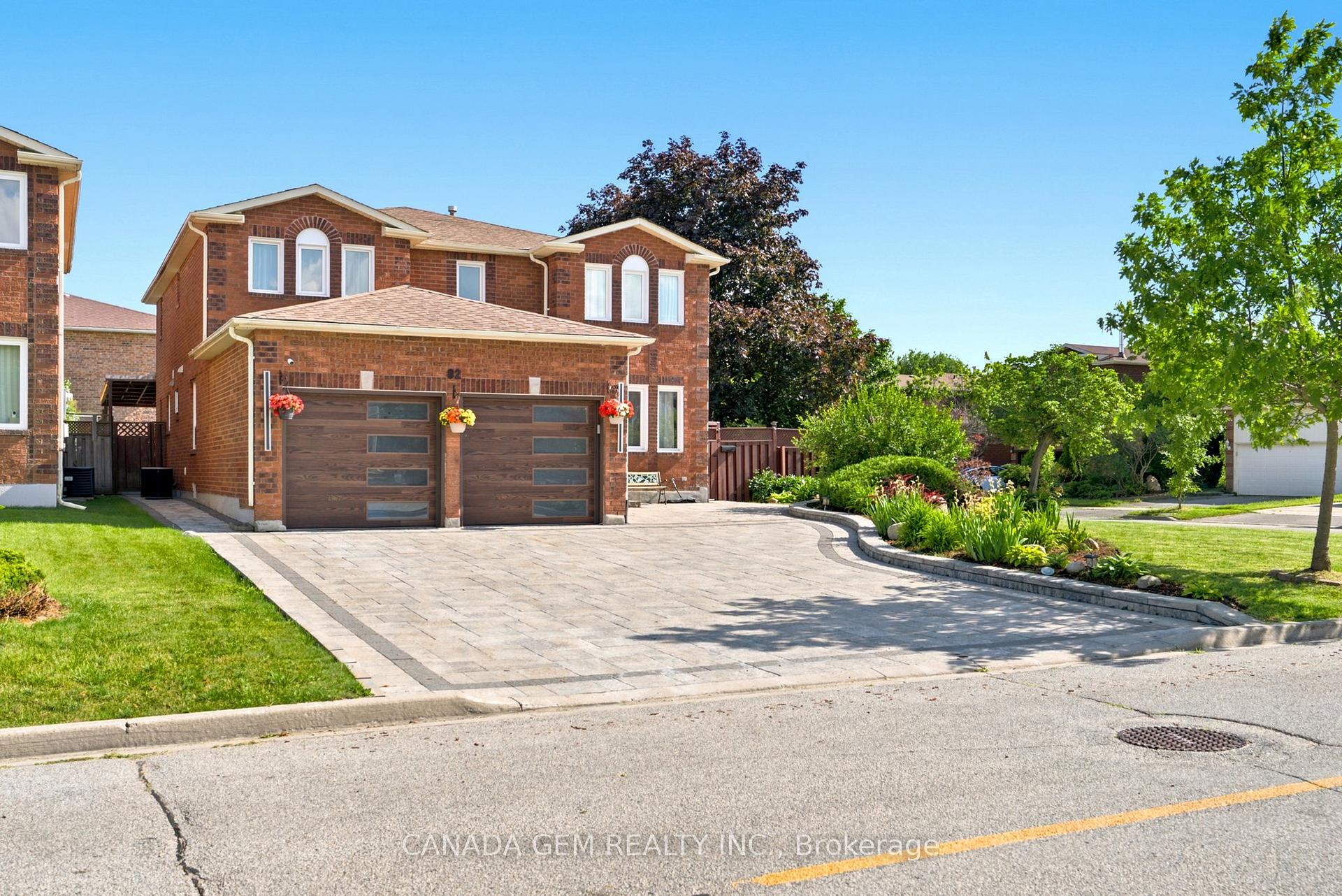 Photo 3 of 82 Justus Drive, Richmond Hill, Devonsleigh — HOMEH