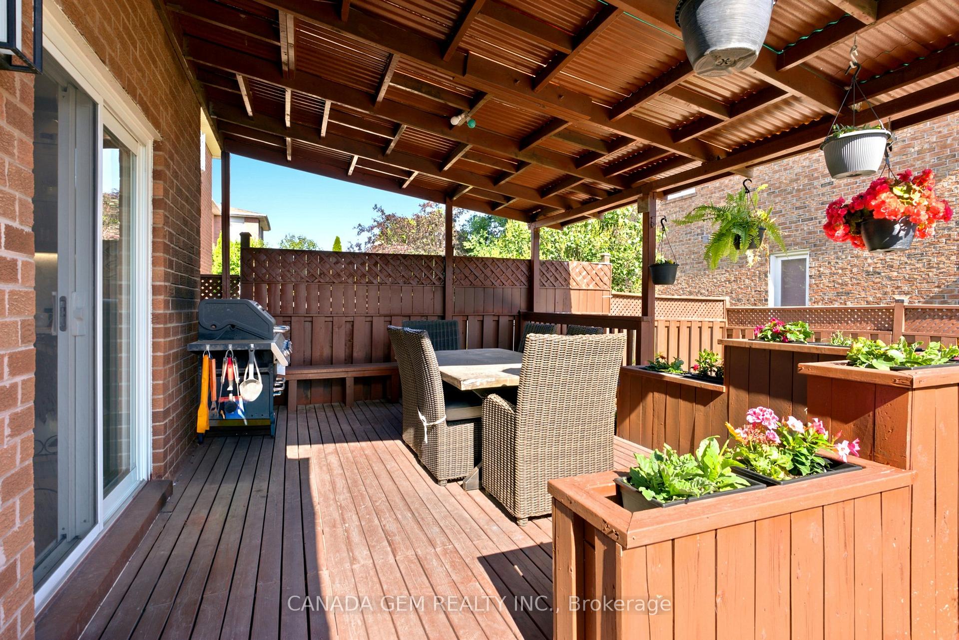 Photo 6 of 82 Justus Drive, Richmond Hill, Devonsleigh — HOMEH