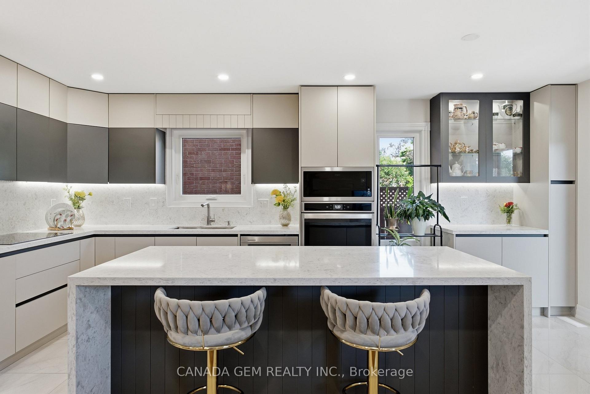 Photo 10 of 82 Justus Drive, Richmond Hill, Devonsleigh — HOMEH