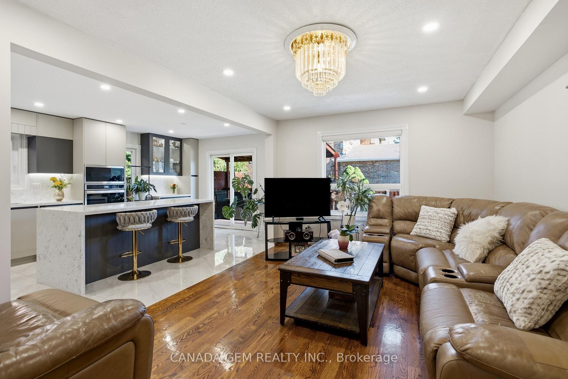 Photo 15 of 82 Justus Drive, Richmond Hill, Devonsleigh — HOMEH