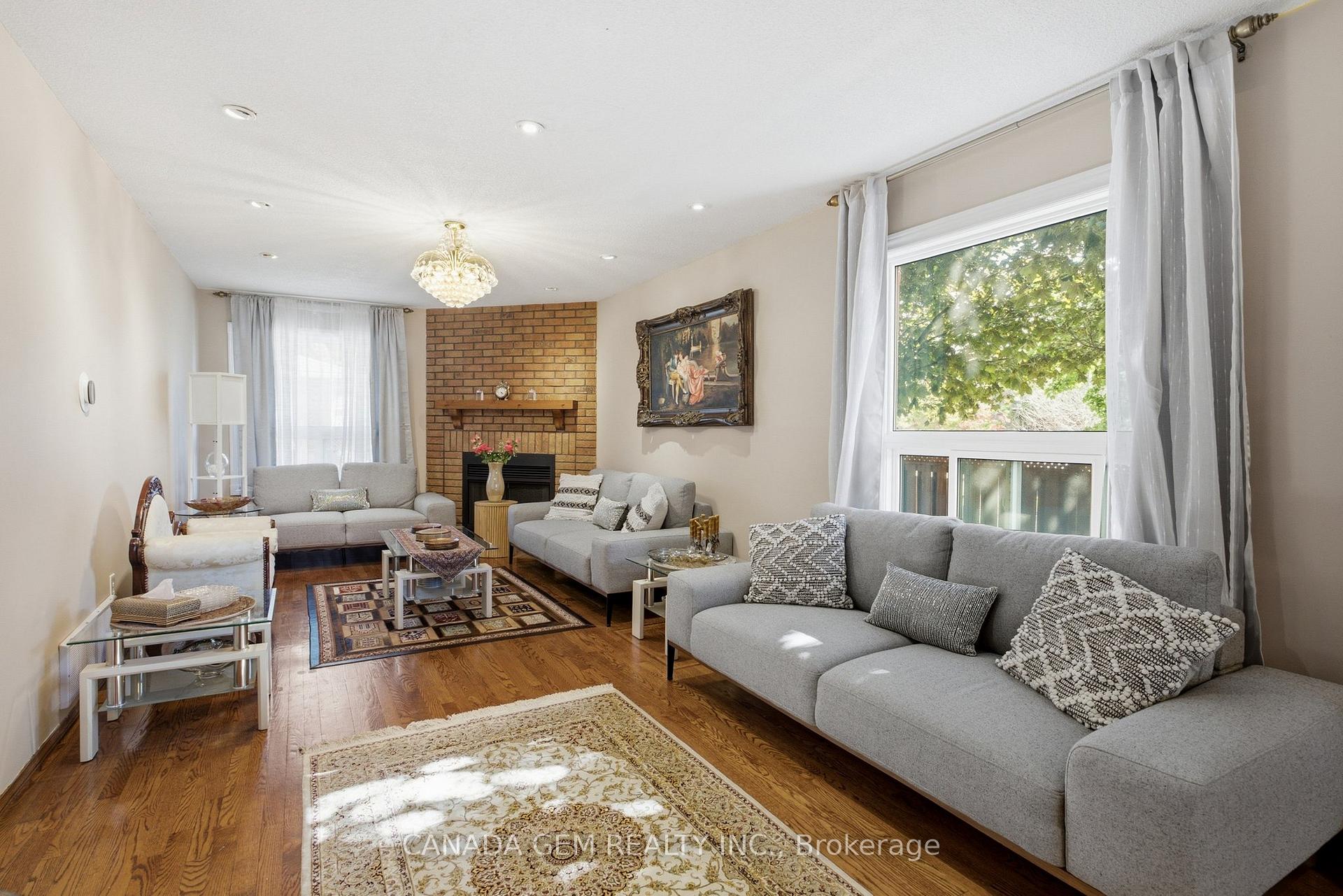 Photo 18 of 82 Justus Drive, Richmond Hill, Devonsleigh — HOMEH