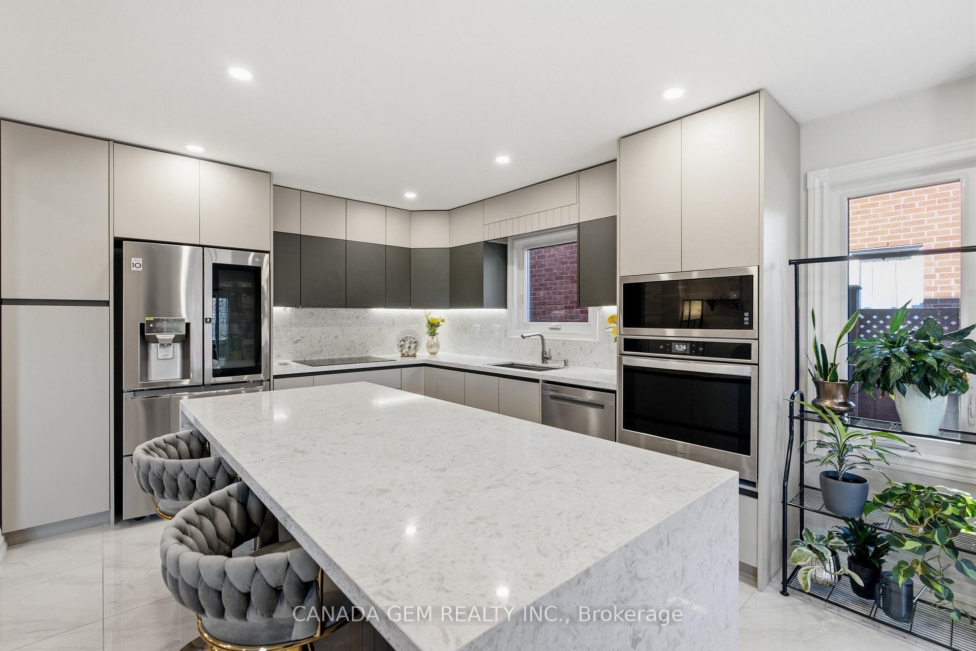 Photo 19 of 82 Justus Drive, Richmond Hill, Devonsleigh — HOMEH