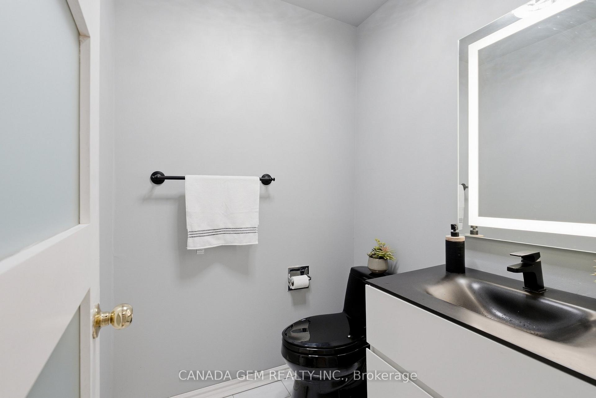 Photo 22 of 82 Justus Drive, Richmond Hill, Devonsleigh — HOMEH