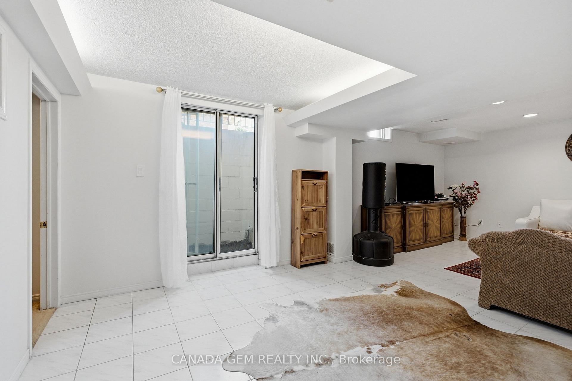Photo 33 of 82 Justus Drive, Richmond Hill, Devonsleigh — HOMEH
