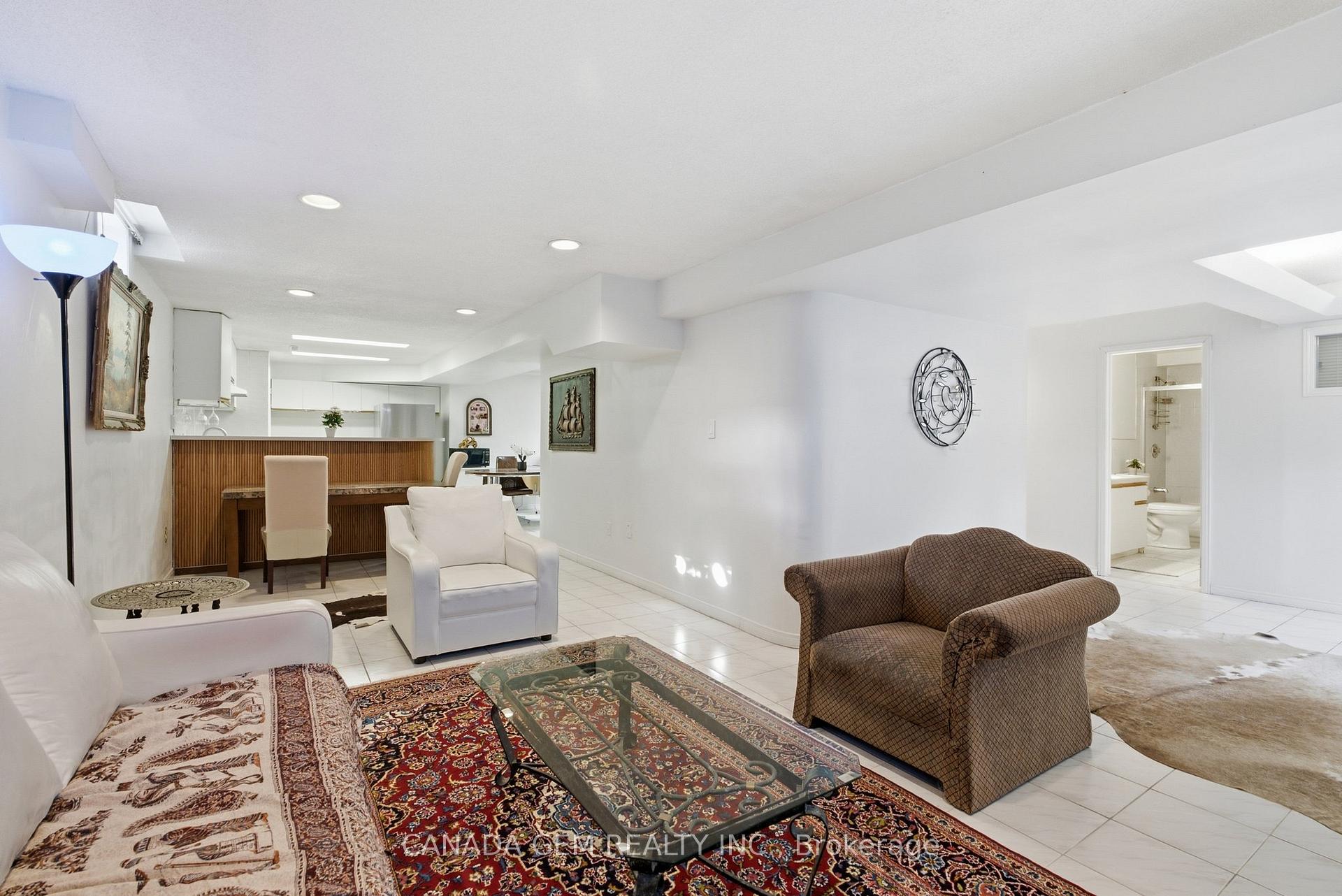 Photo 35 of 82 Justus Drive, Richmond Hill, Devonsleigh — HOMEH