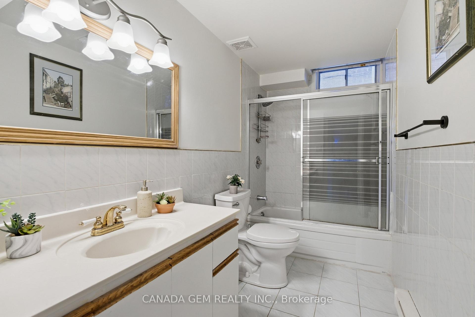 Photo 40 of 82 Justus Drive, Richmond Hill, Devonsleigh — HOMEH