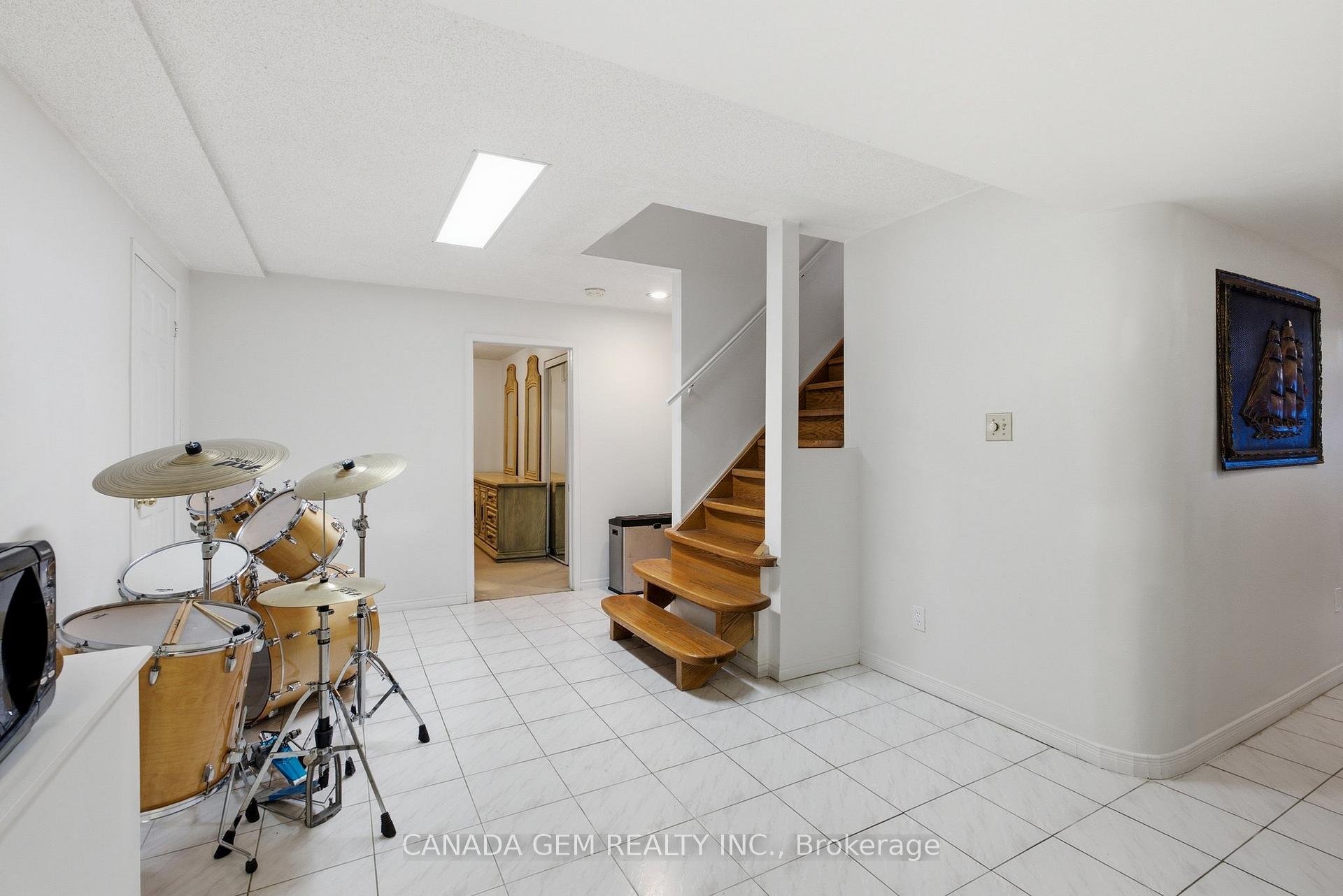 Photo 42 of 82 Justus Drive, Richmond Hill, Devonsleigh — HOMEH