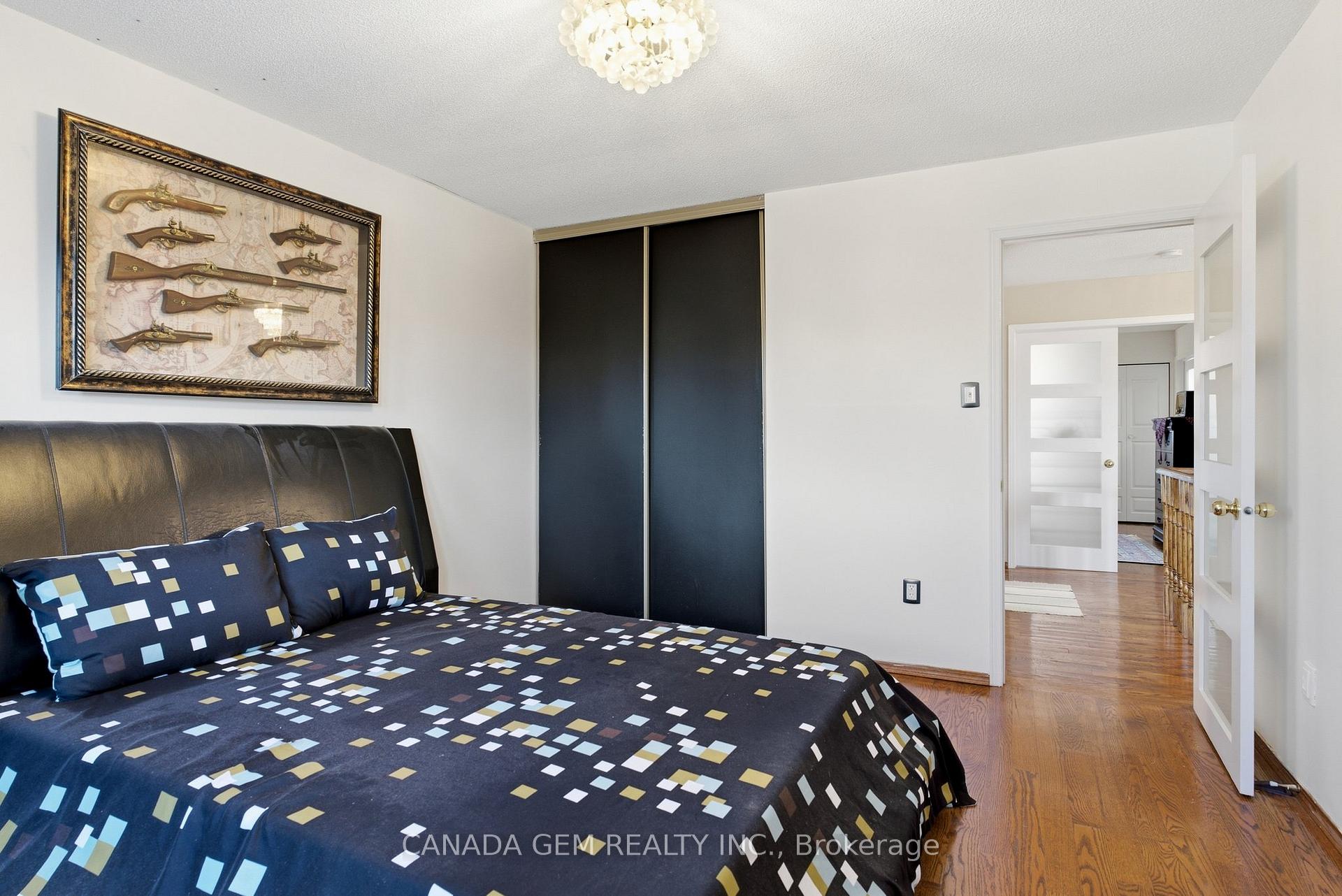 Photo 43 of 82 Justus Drive, Richmond Hill, Devonsleigh — HOMEH