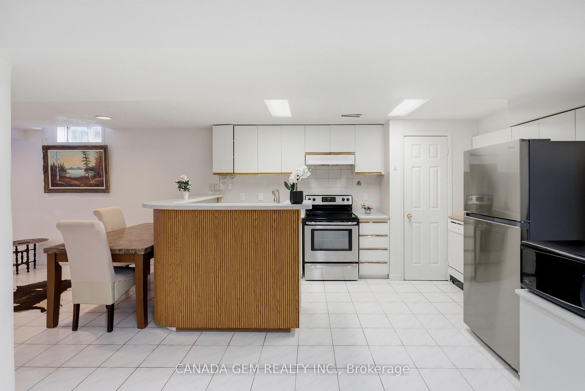Photo 46 of 82 Justus Drive, Richmond Hill, Devonsleigh — HOMEH