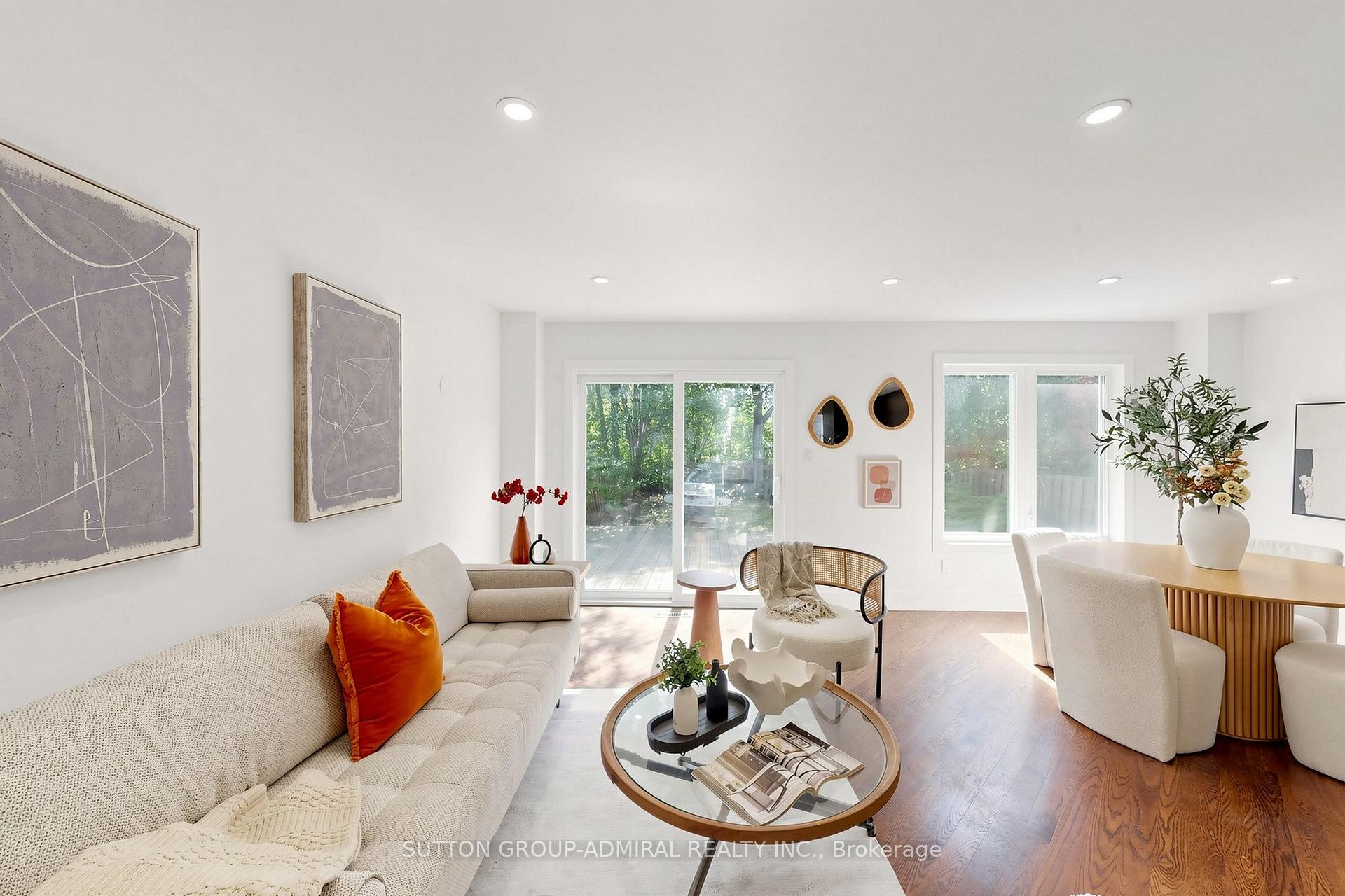 Photo 4 of 154 Baywood Court, Markham, Royal Orchard — HOMEH
