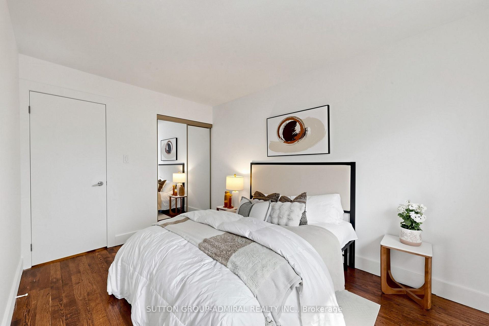Photo 18 of 154 Baywood Court, Markham, Royal Orchard — HOMEH