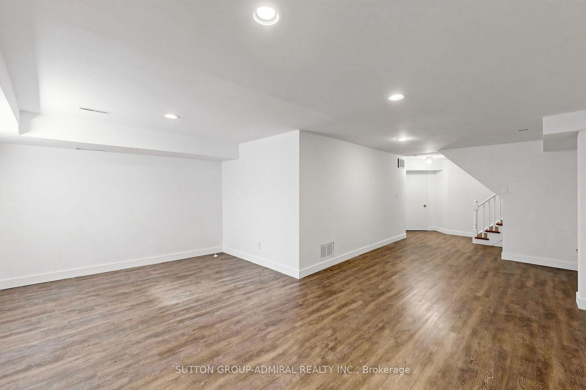 Photo 28 of 154 Baywood Court, Markham, Royal Orchard — HOMEH