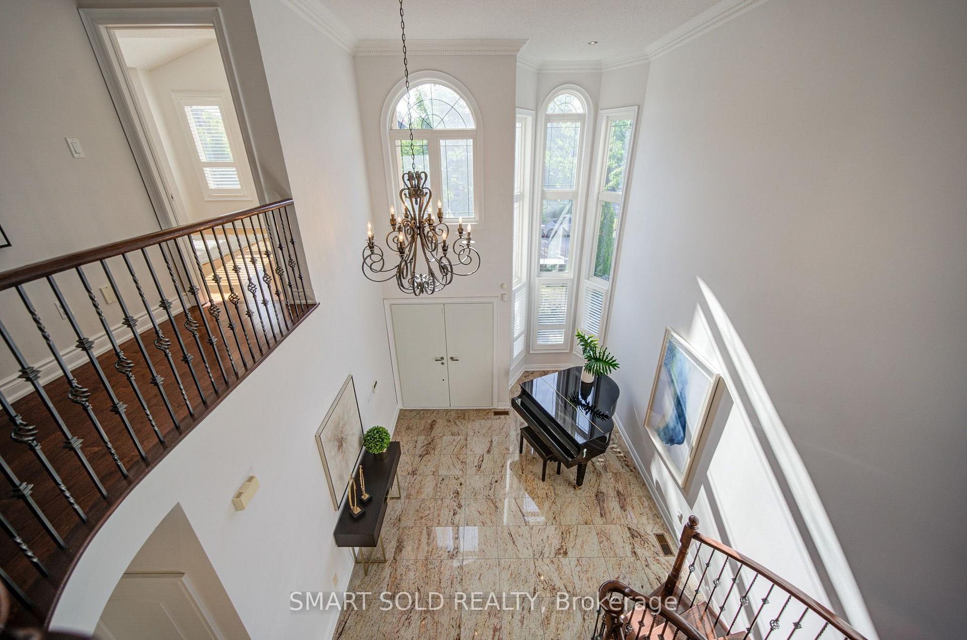 Photo 8 of 61 Aladdin Crescent, Richmond Hill, Westbrook — HOMEH
