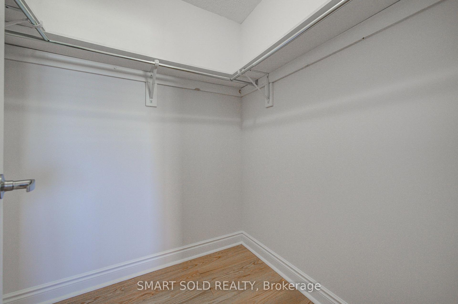 Photo 34 of 61 Aladdin Crescent, Richmond Hill, Westbrook — HOMEH