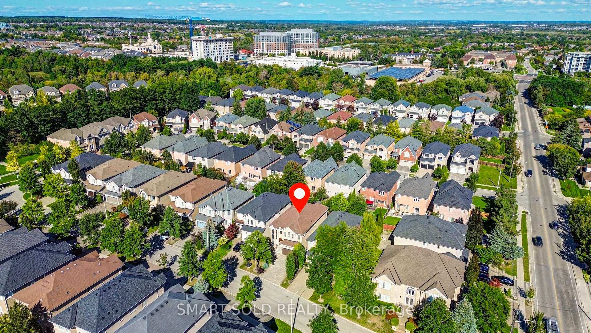 Photo 4 of 61 Aladdin Crescent, Richmond Hill, Westbrook — HOMEH