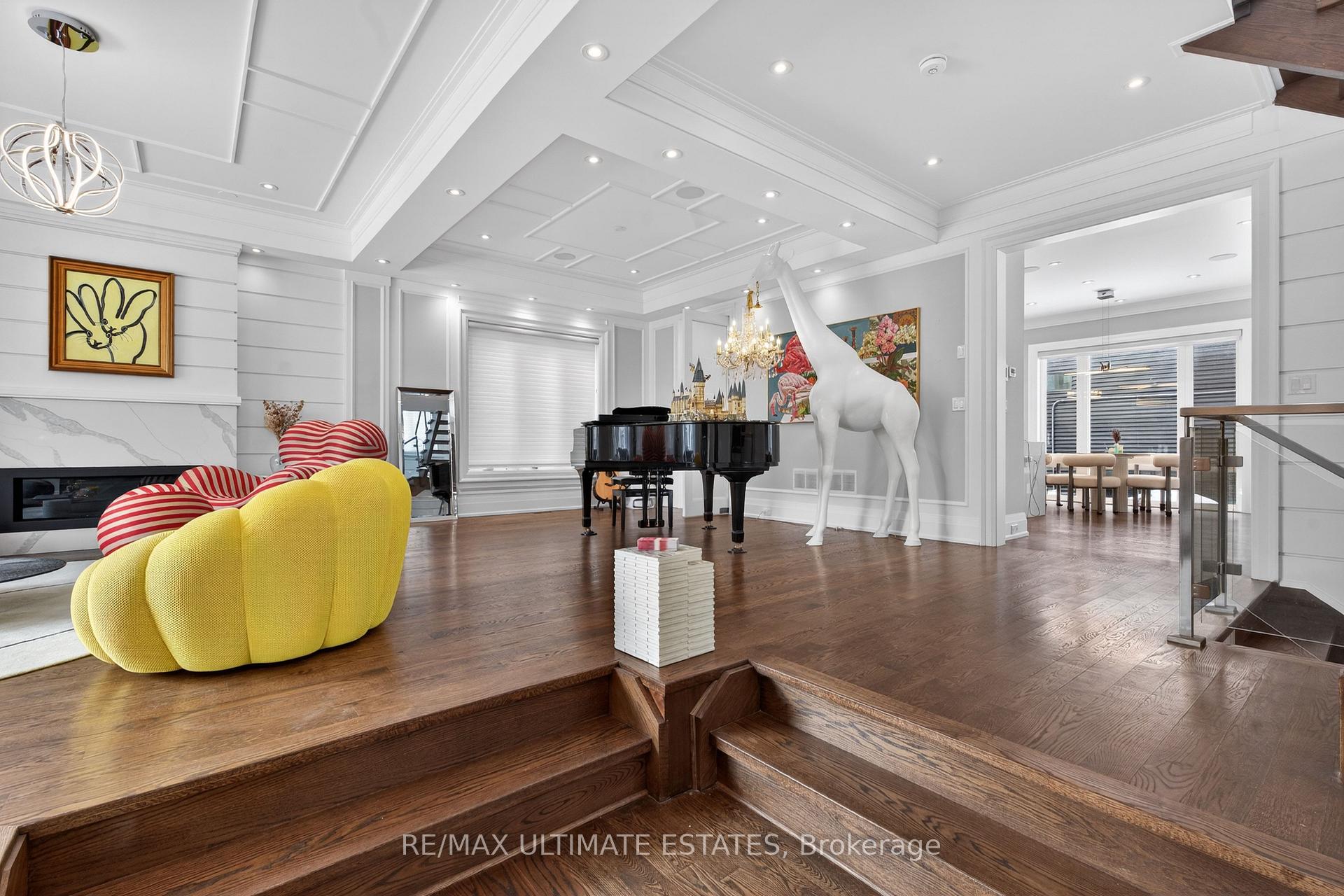 Photo 6 of 150 Norton Avenue, North York, Willowdale East — HOMEH