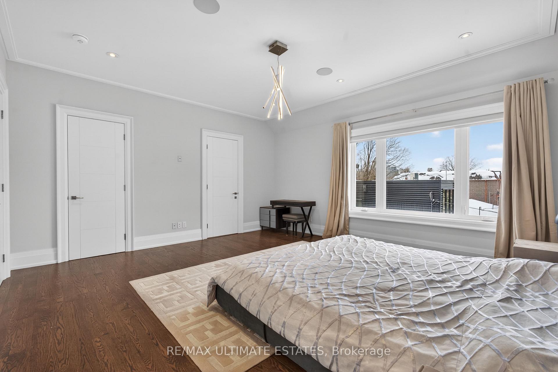 Photo 17 of 150 Norton Avenue, North York, Willowdale East — HOMEH