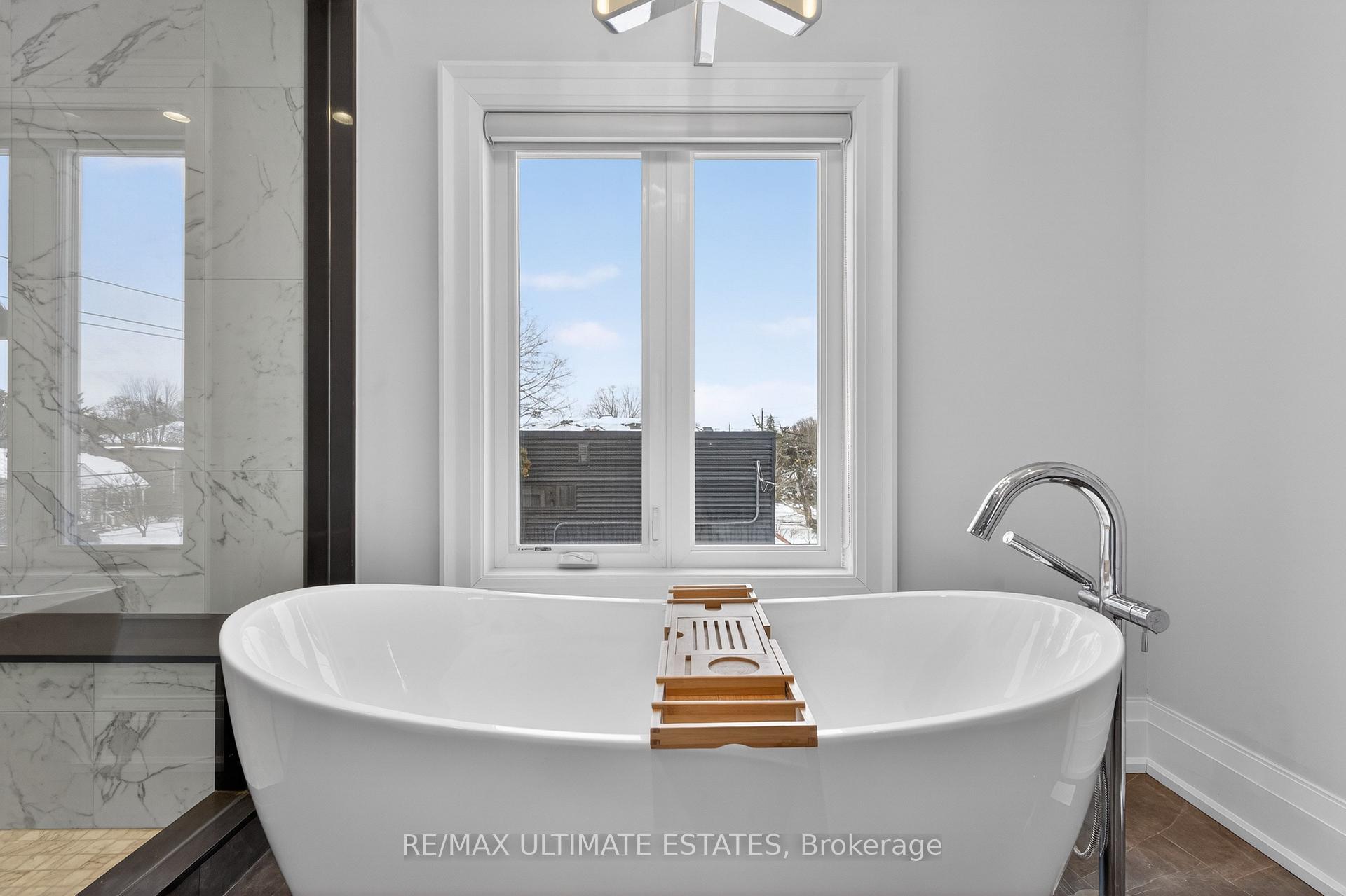 Photo 19 of 150 Norton Avenue, North York, Willowdale East — HOMEH