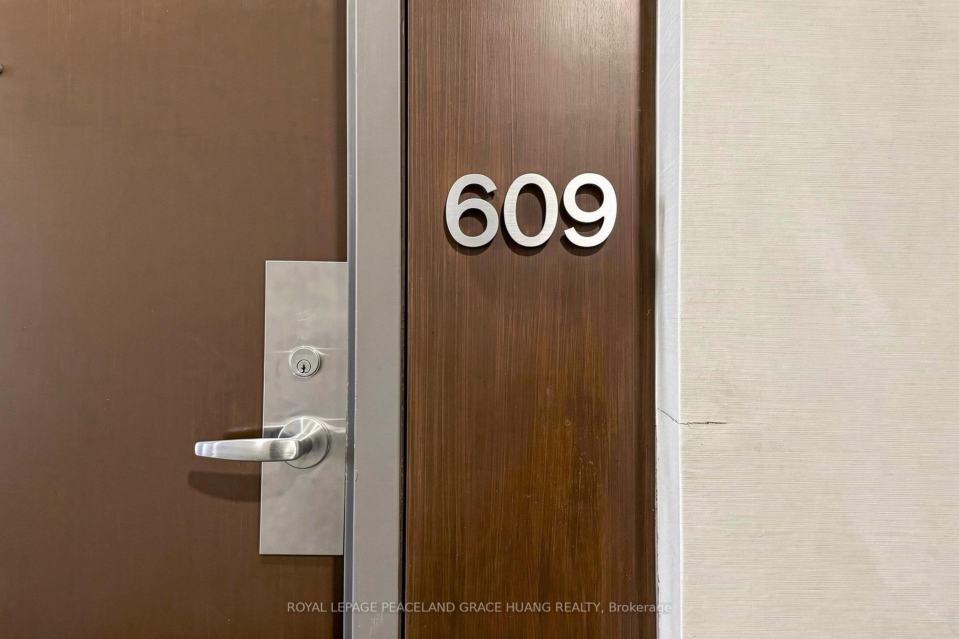 Photo 8 of Unit 609, 5 Rosehill Avenue, Toronto, Rosedale-Moore Park — HOMEH