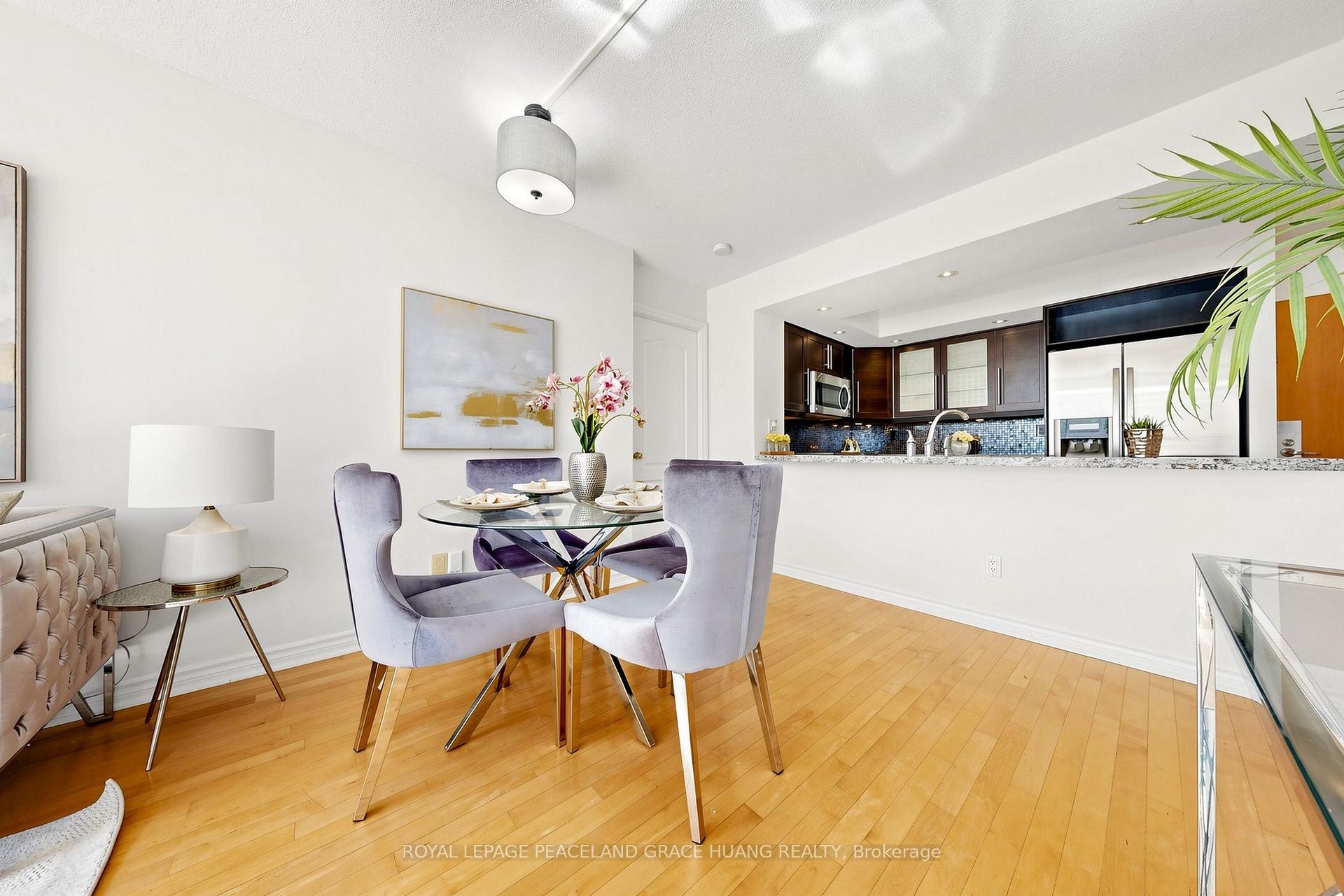 Photo 14 of Unit 609, 5 Rosehill Avenue, Toronto, Rosedale-Moore Park — HOMEH