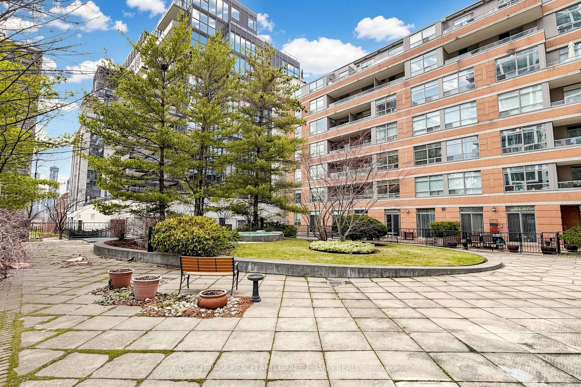 Photo 40 of Unit 609, 5 Rosehill Avenue, Toronto, Rosedale-Moore Park — HOMEH