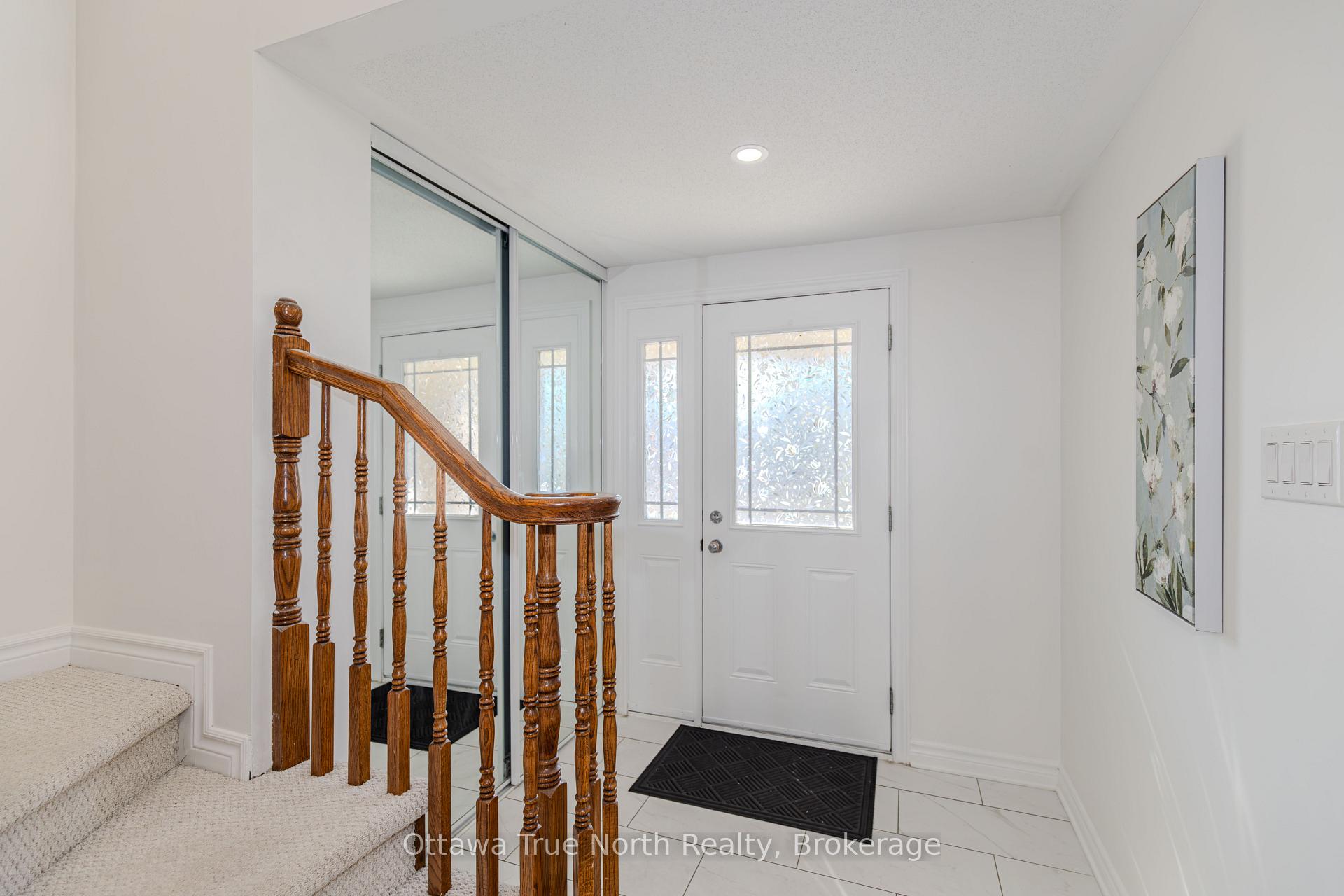 Photo 3 of 578 Paul Metivier Drive, Ottawa, Barrhaven - Strandherd — HOMEH