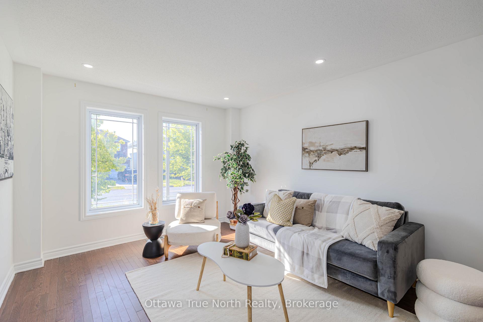 Photo 4 of 578 Paul Metivier Drive, Ottawa, Barrhaven - Strandherd — HOMEH