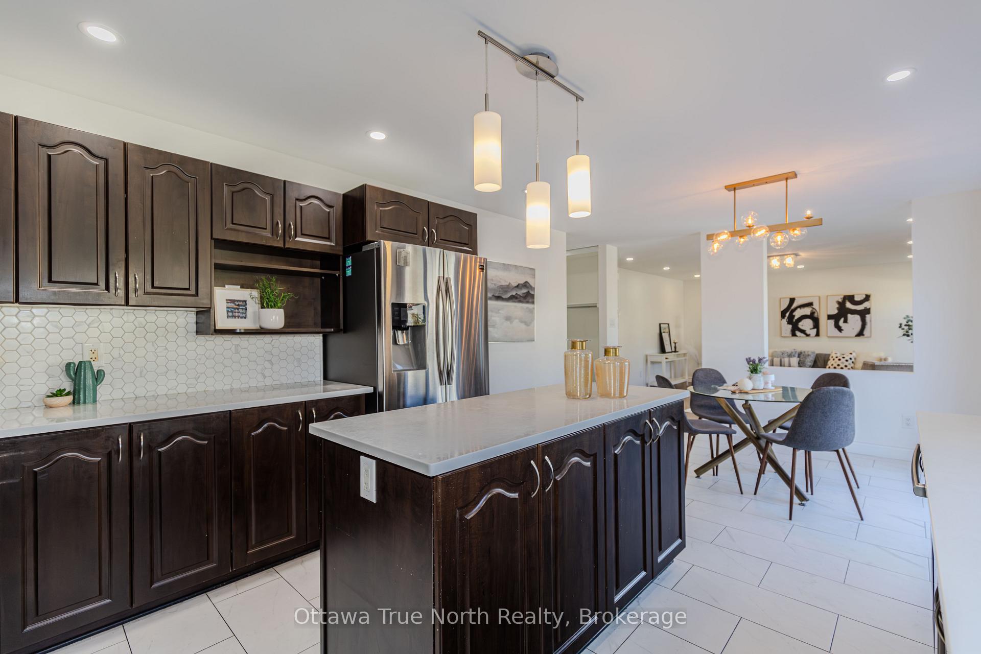 Photo 19 of 578 Paul Metivier Drive, Ottawa, Barrhaven - Strandherd — HOMEH