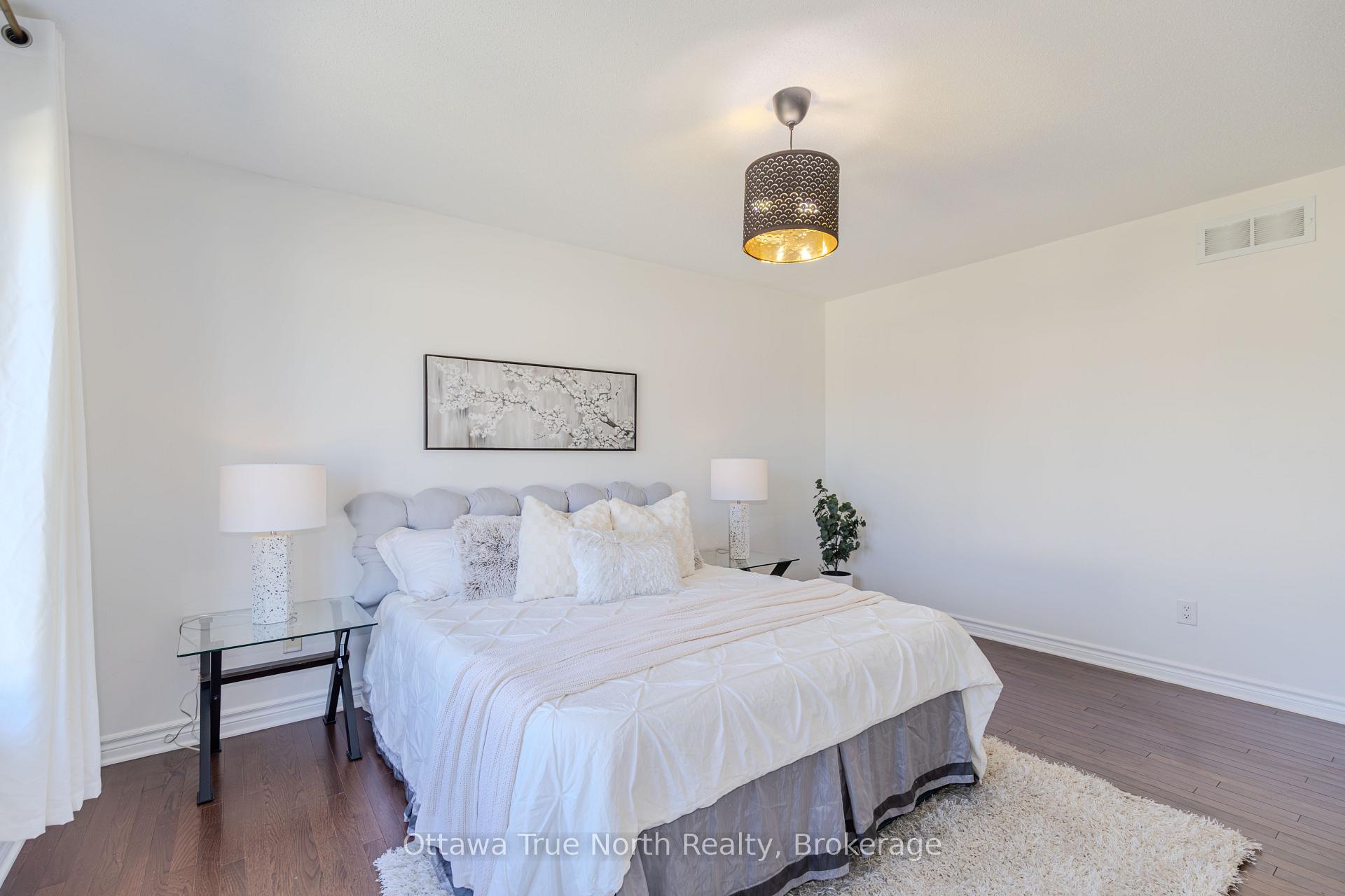 Photo 25 of 578 Paul Metivier Drive, Ottawa, Barrhaven - Strandherd — HOMEH