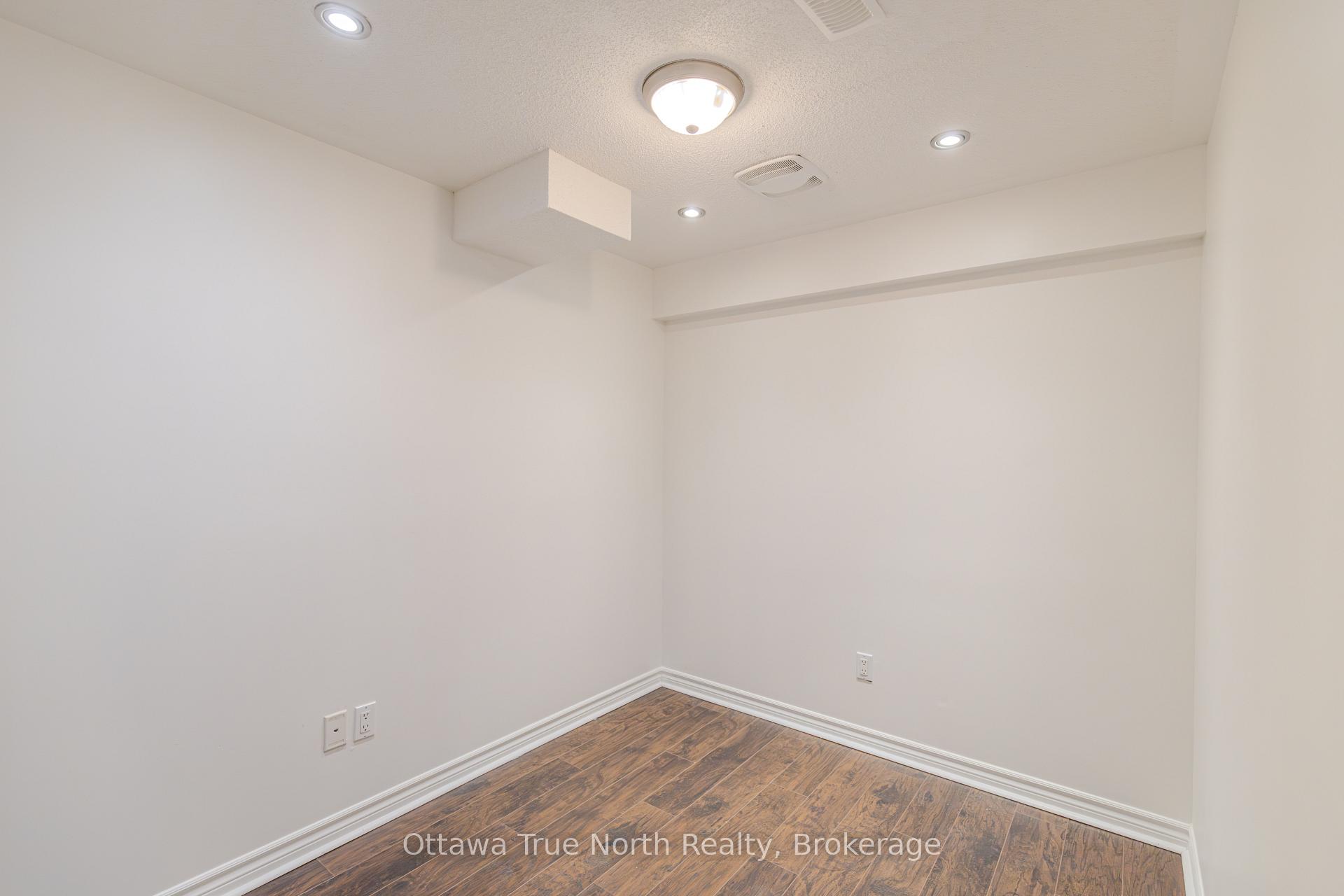 Photo 38 of 578 Paul Metivier Drive, Ottawa, Barrhaven - Strandherd — HOMEH