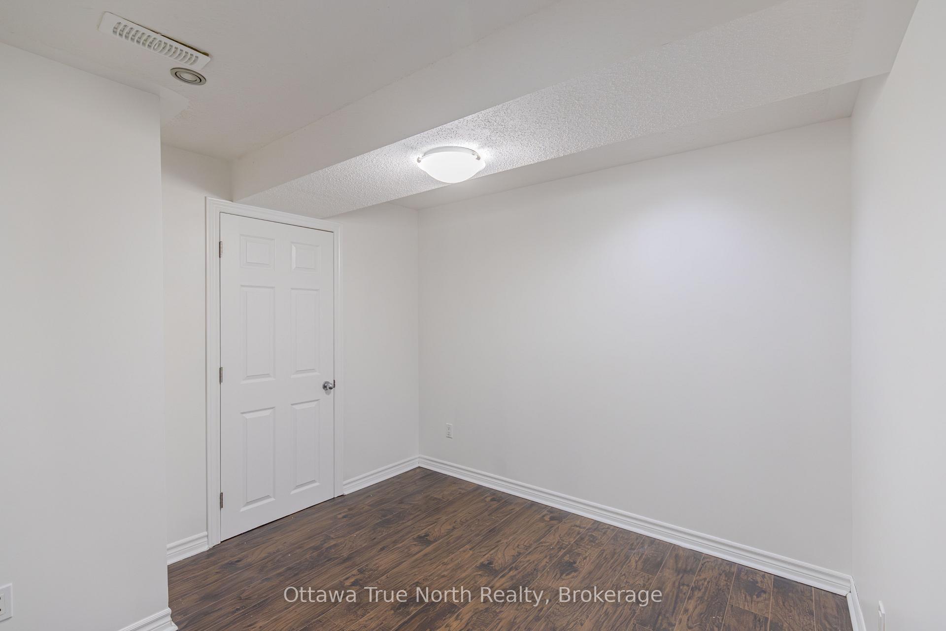 Photo 42 of 578 Paul Metivier Drive, Ottawa, Barrhaven - Strandherd — HOMEH