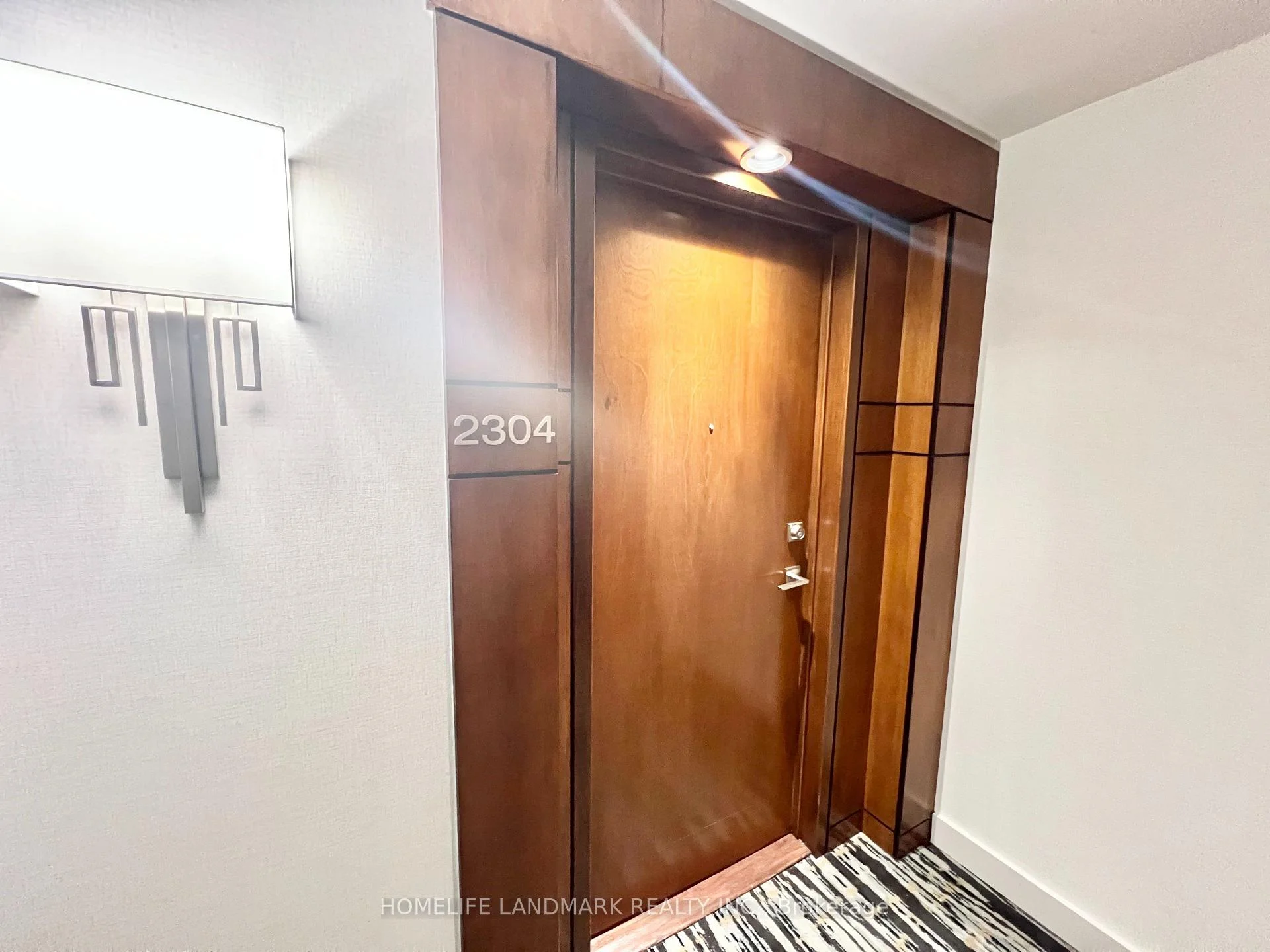 Photo 6 of Unit 2304, 10 Northtown Way, North York, Willowdale East — HOMEH