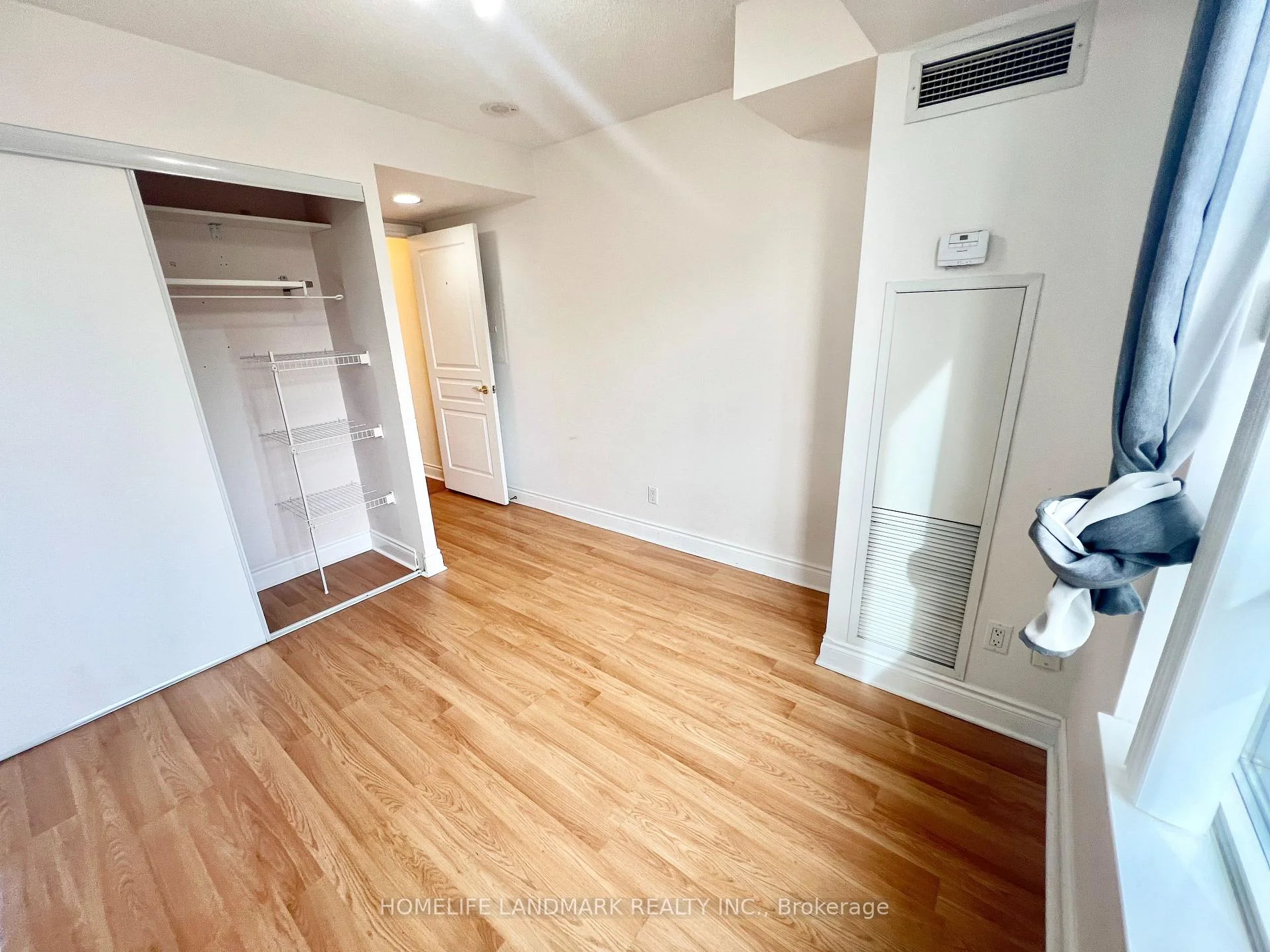Photo 10 of Unit 2304, 10 Northtown Way, North York, Willowdale East — HOMEH